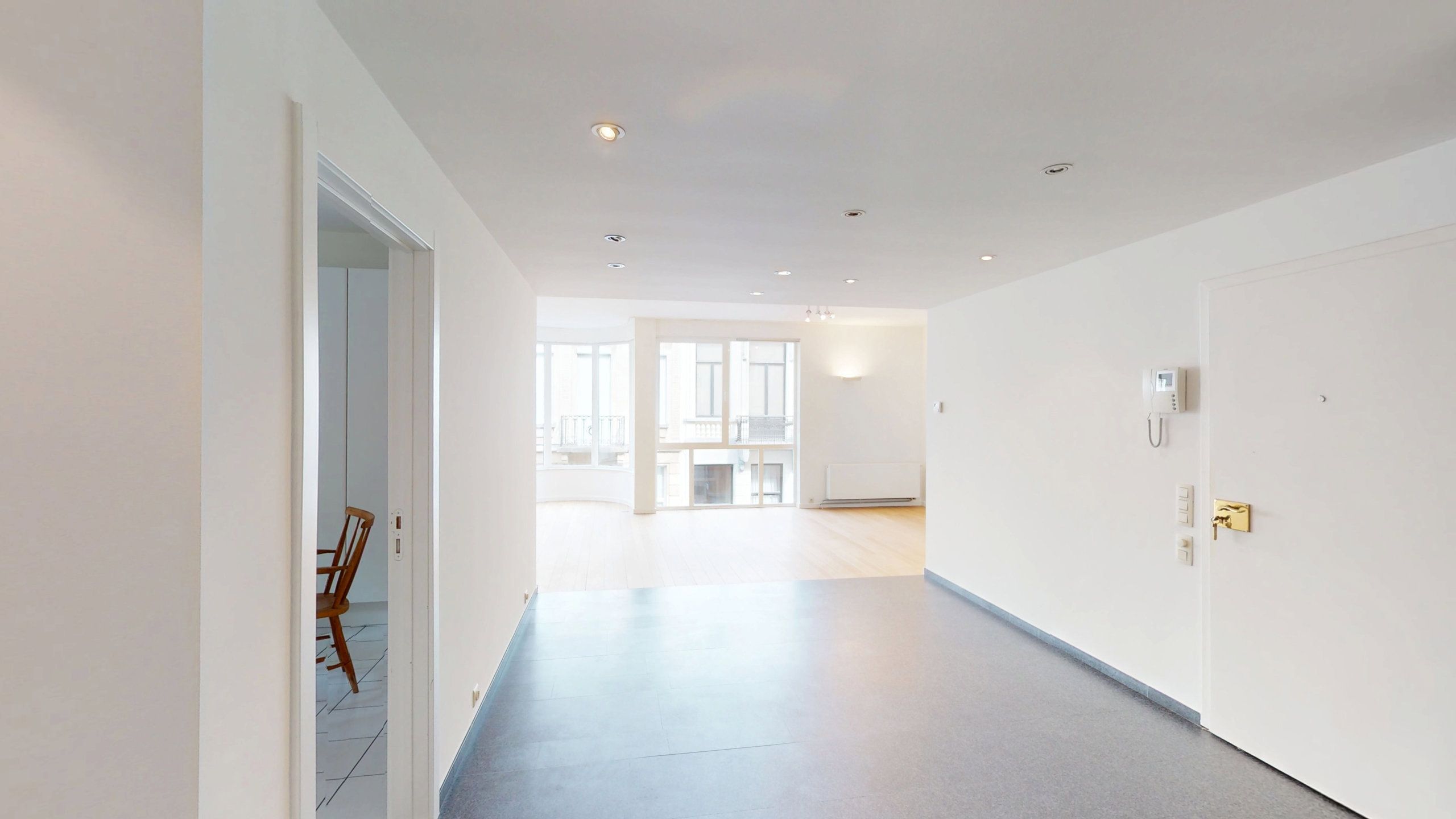 Royaal appartement met 3 slaapkamers nabij het Albert park foto 6