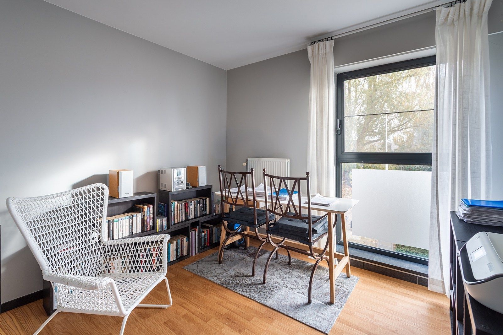 Rustig wonen met zicht op groen: goed onderhouden appartement met groot terras foto 13