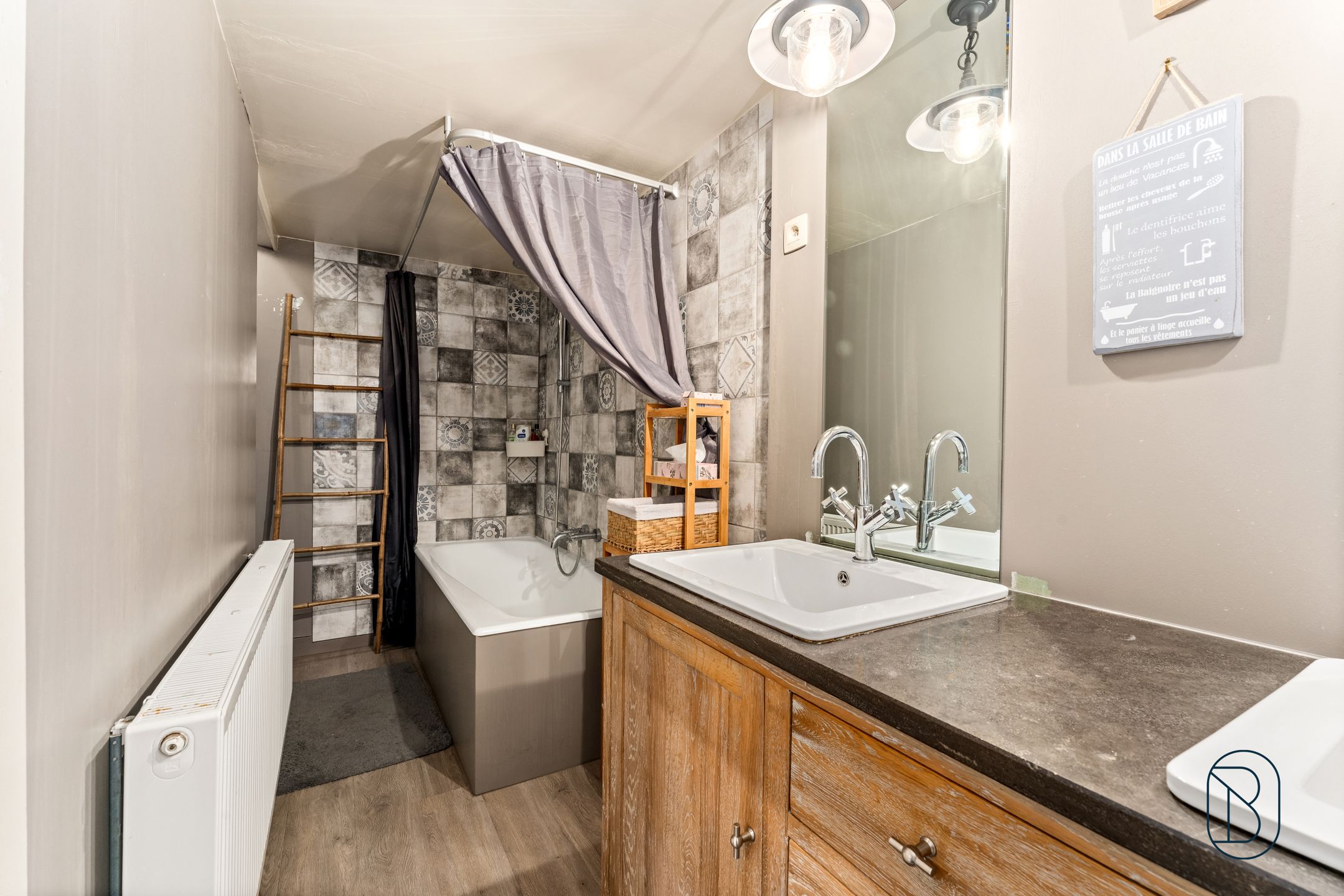 Volledig instapklare woning met tuin en garage. foto 7