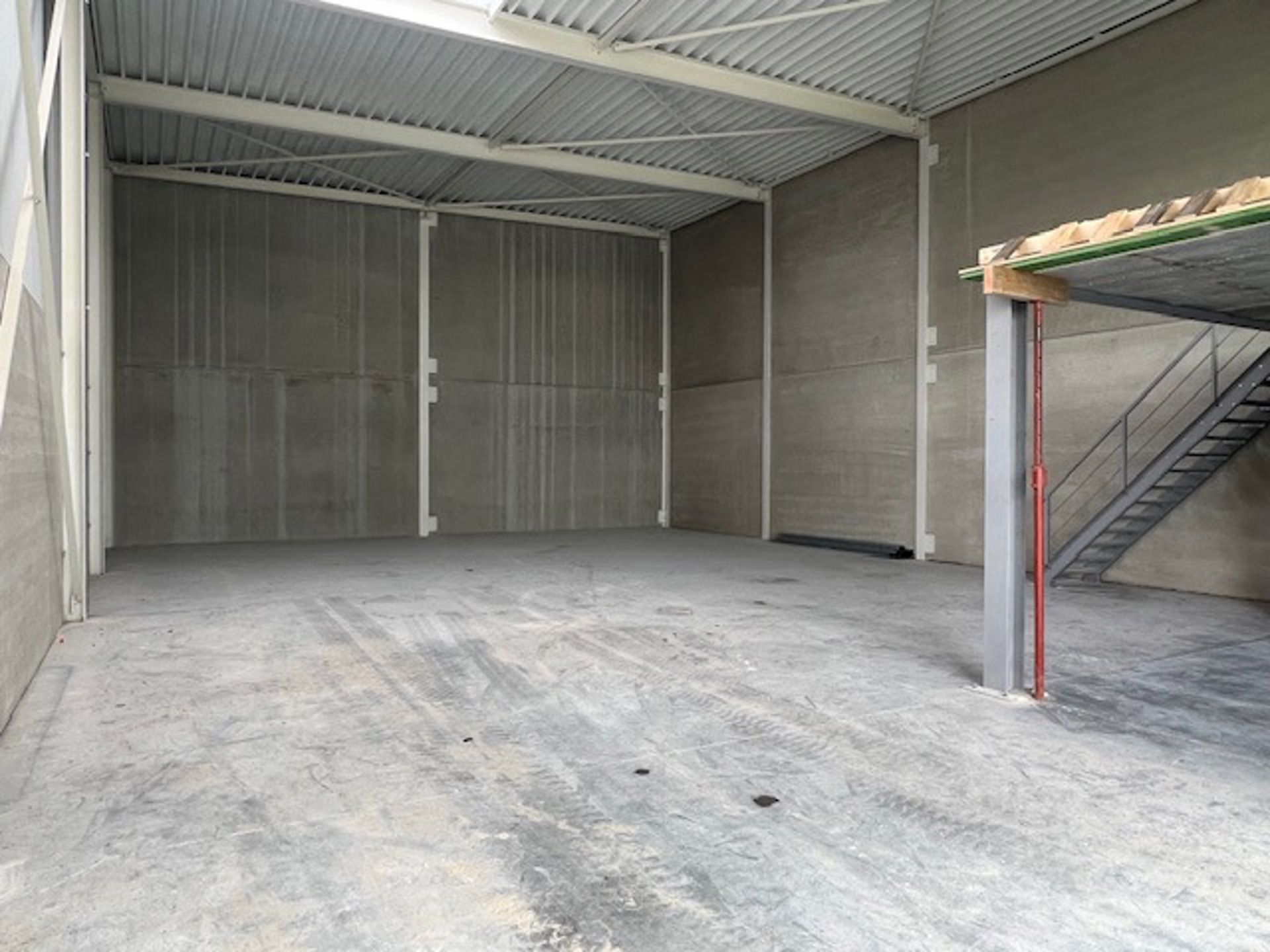 Te Koop 4 Nieuwbouw KMO-Units te Essen met 🅿️ foto 2