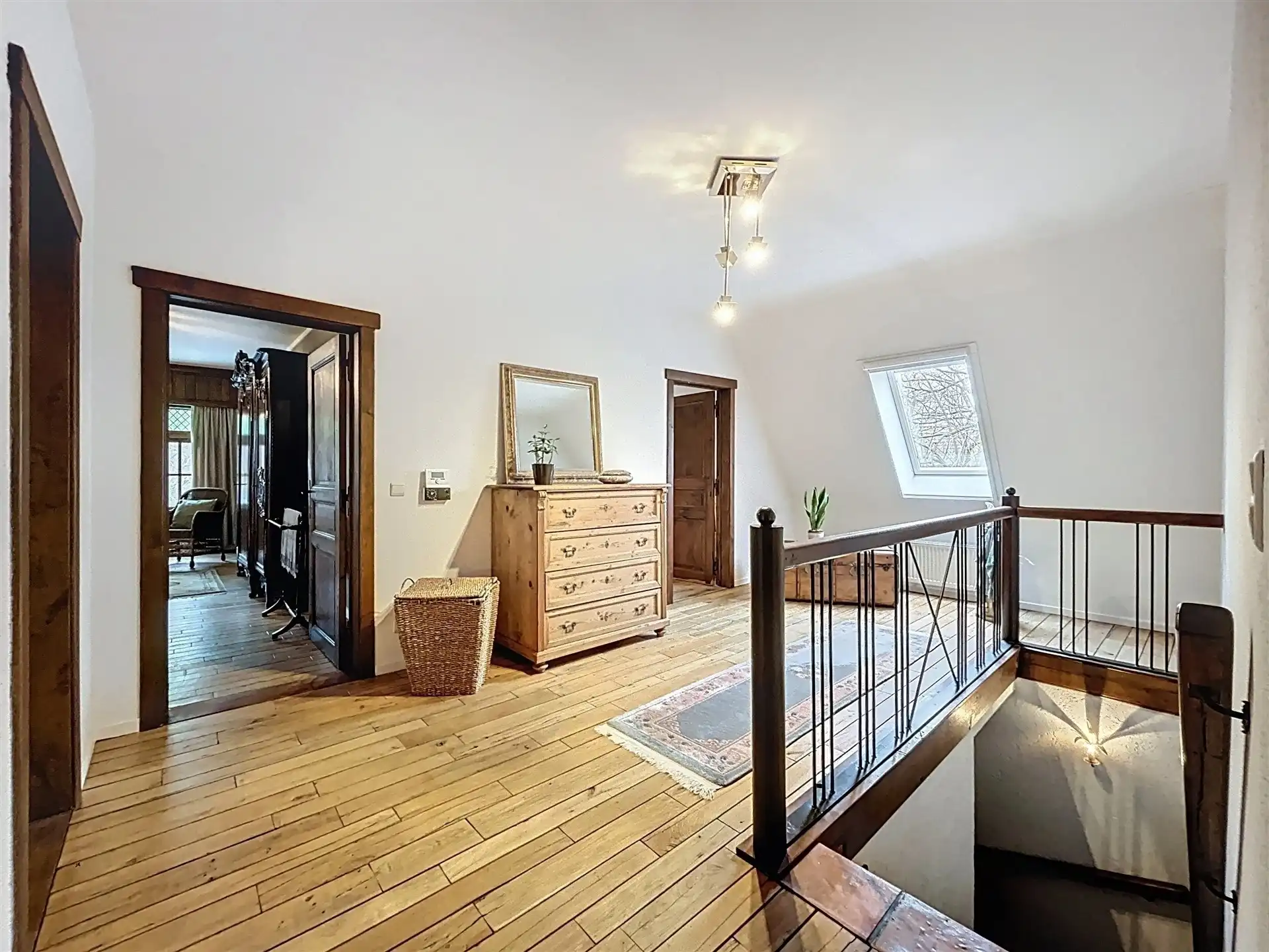 villa met 5 slk en riant bijgebouw op 14262m² foto 13