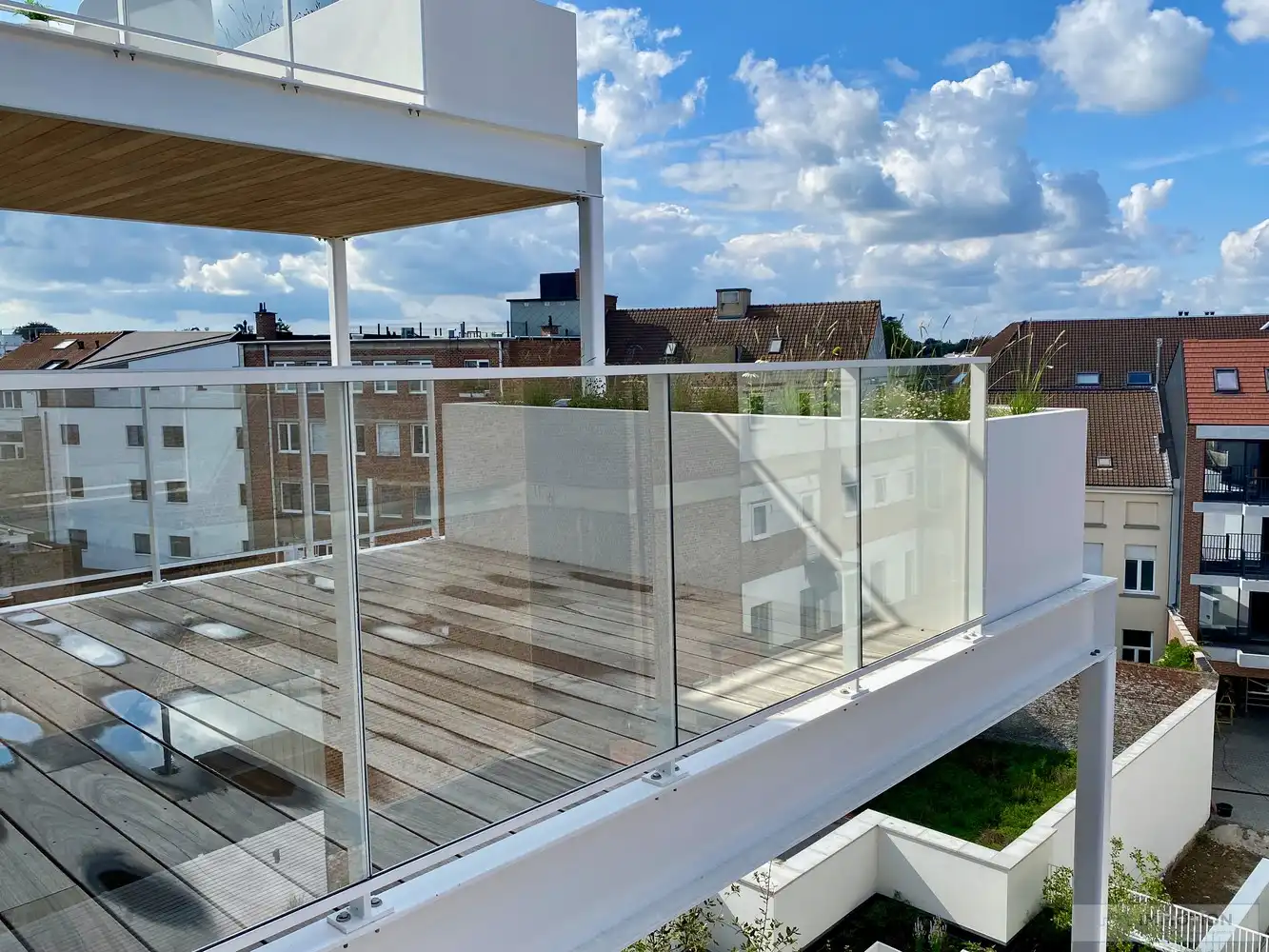 Prachtig appartement te huur in centrum Kortrijk - mét parking en kelder foto 9