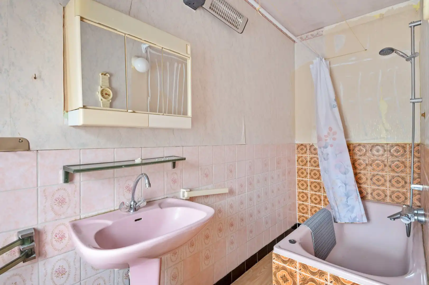 Ruime woning op uitzonderlijk perceel van 1.081 m² foto 14