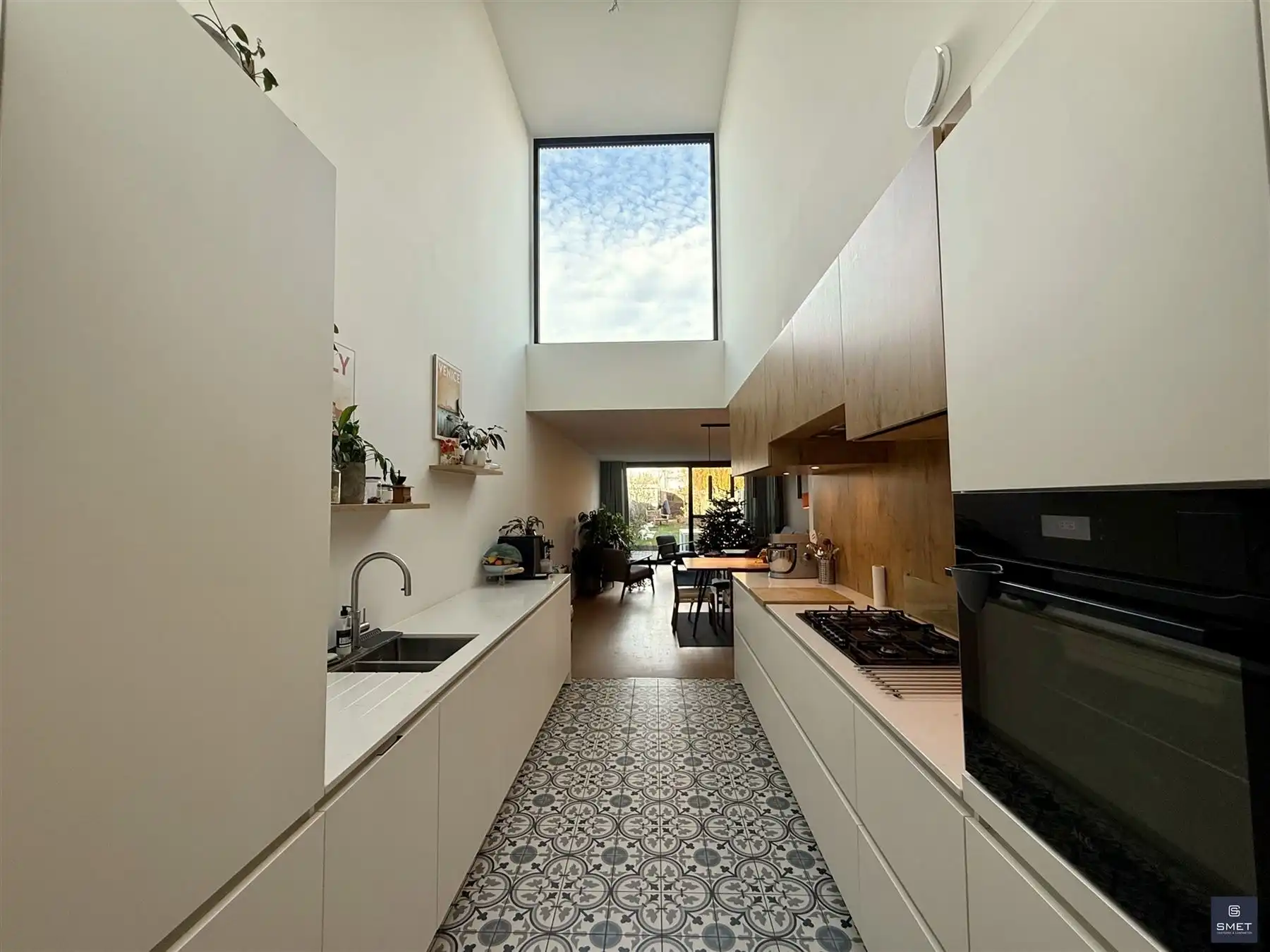 RUIME INSTAPKLARE WONING MET 3 SLPKS EN BUREEL OP PRACHTIG PERCEEL foto 6