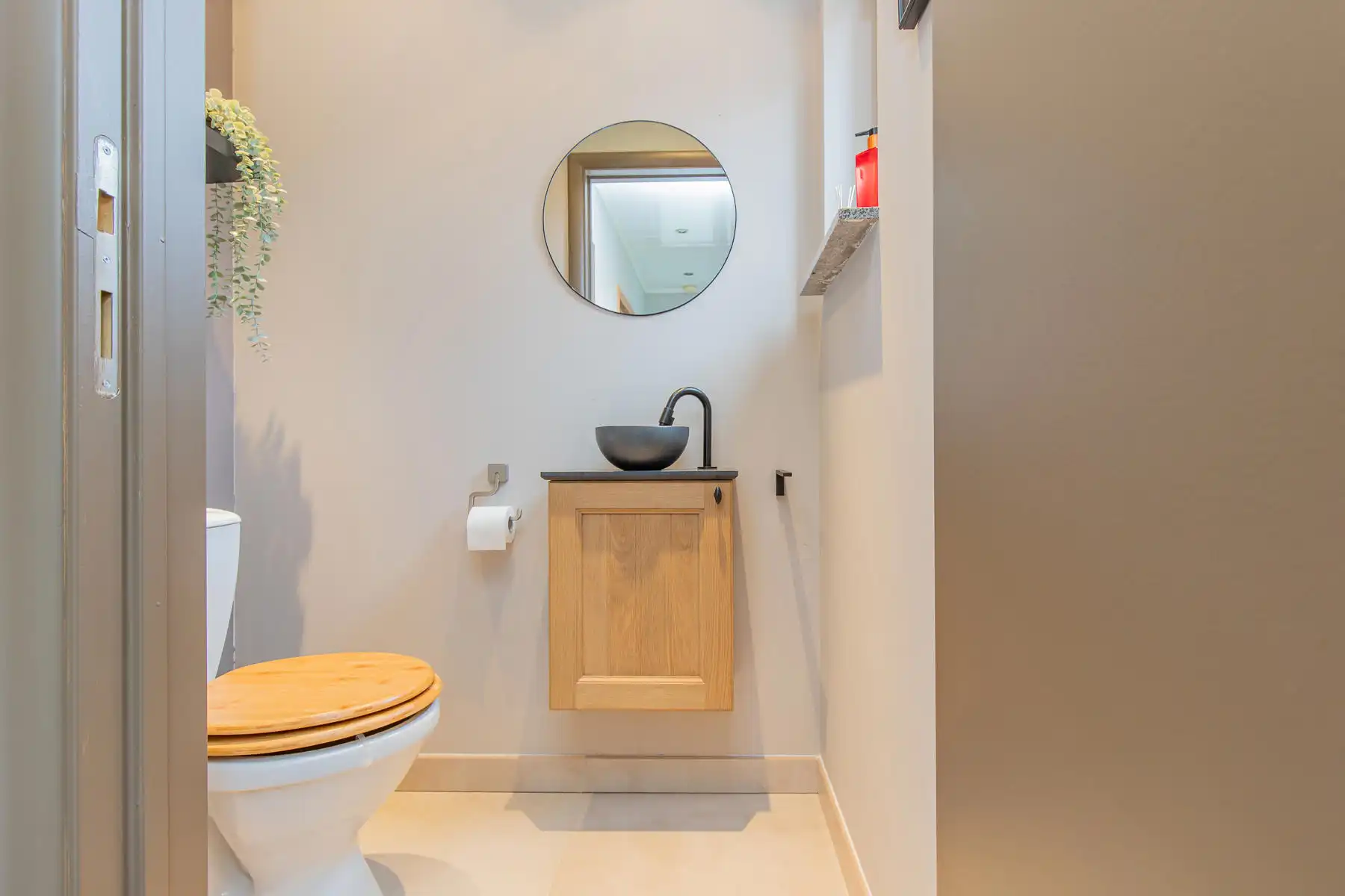 BORSBEKE - Gerenoveerde woning met garage en tuin. foto 11