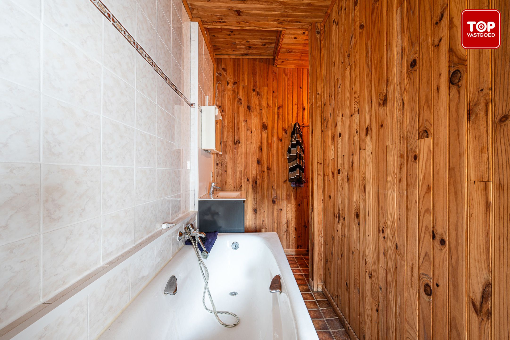 koppelwoning te koop in hartje Eeklo. foto 10