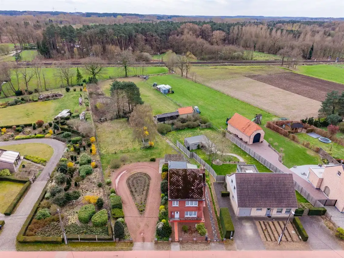 Te renoveren 3slk woning op uitzonderlijk perceel van 34 are  foto 28