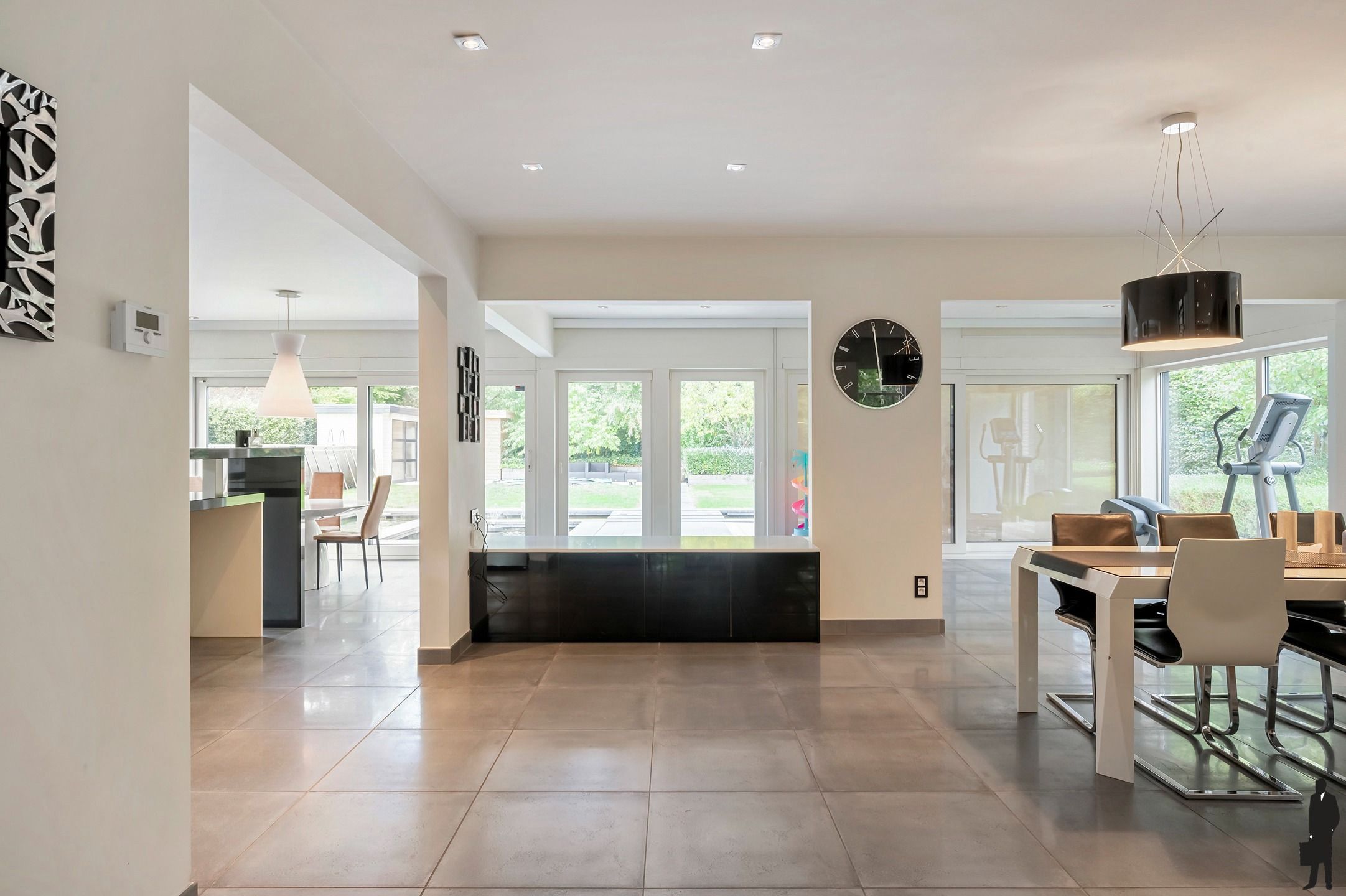 Eigentijdse villa op ca. 1.246 m² te Brasschaat! foto 4