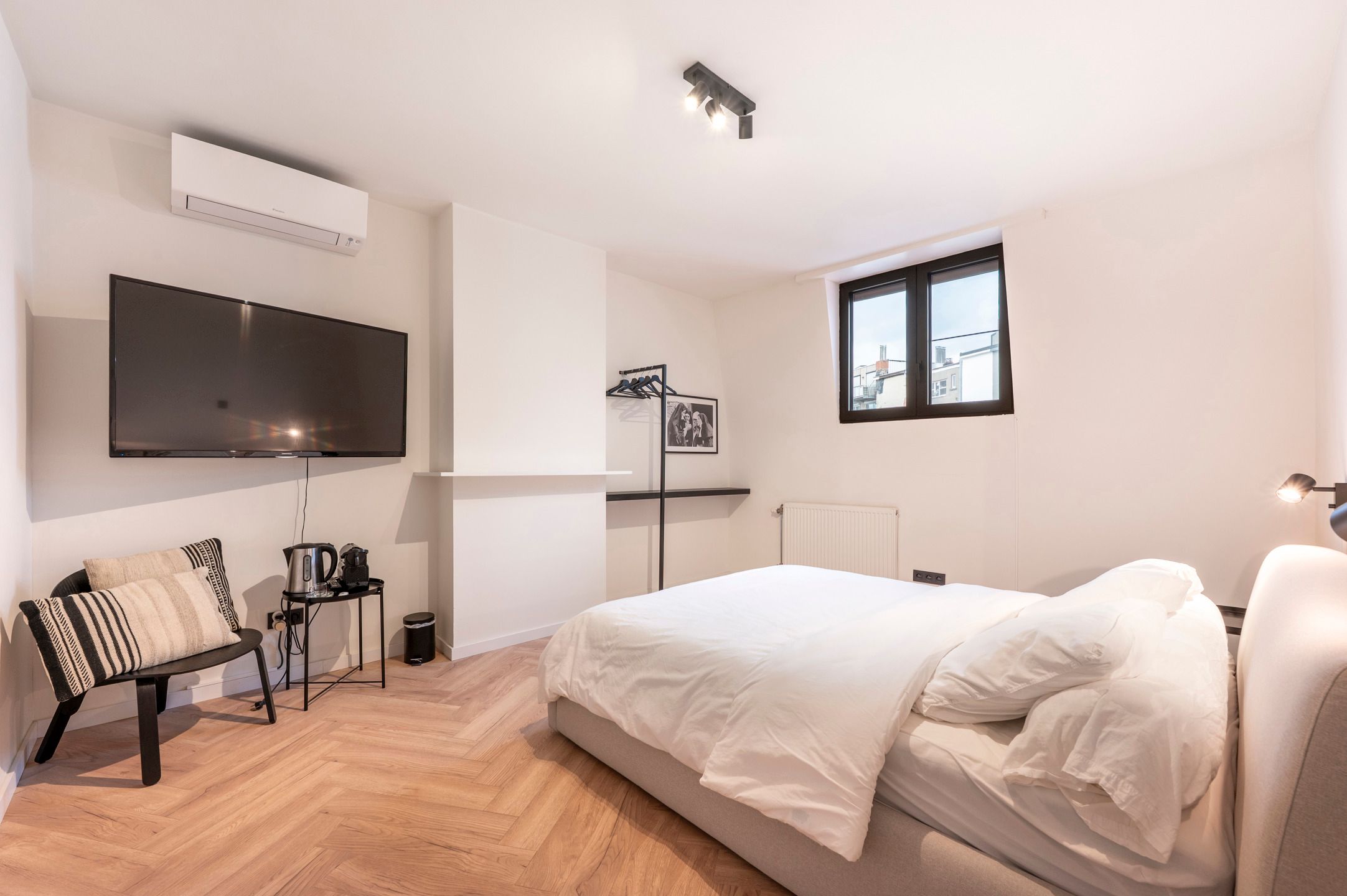 ANTWERPEN - Herenwoning met 2 inpandige staanplaatsen! foto 17