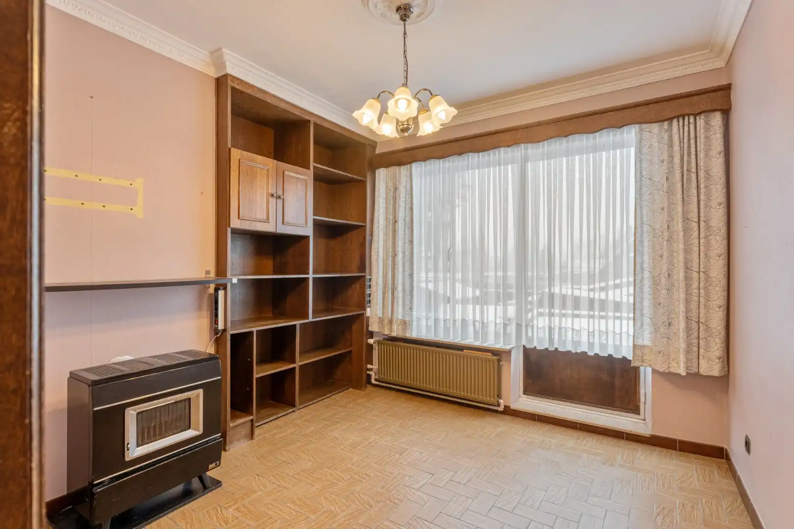 Centraal gelegen gebouw bestaande uit een handelspand op het gelijkvloers en een bovenliggend duplex-appartement! foto 18