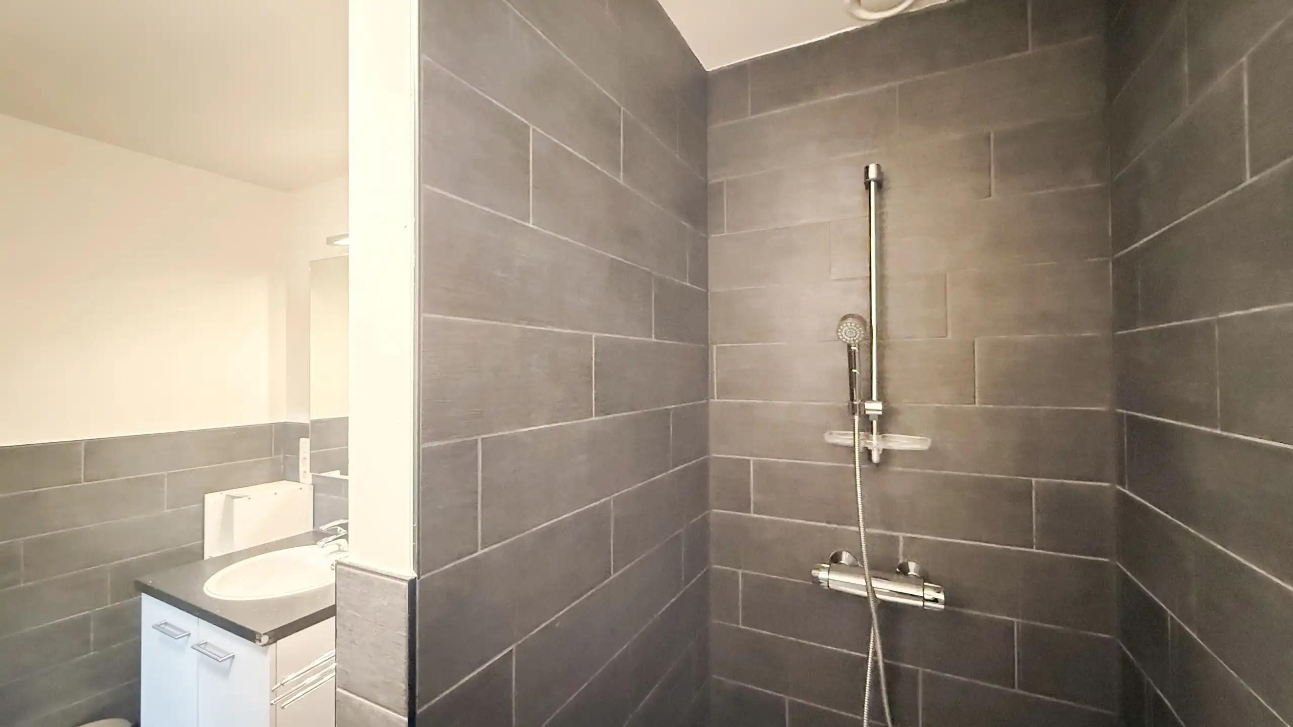 Veelzijdig investeringspand met 10 kamers, lift en kelder! foto 75
