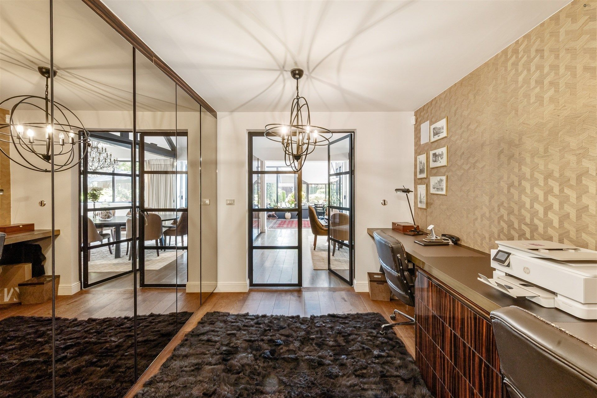 Stijlvolle en hoogwaardig afgewerkte villa met bijgebouw op fantastische locatie op perceel van 1784 m² foto 15