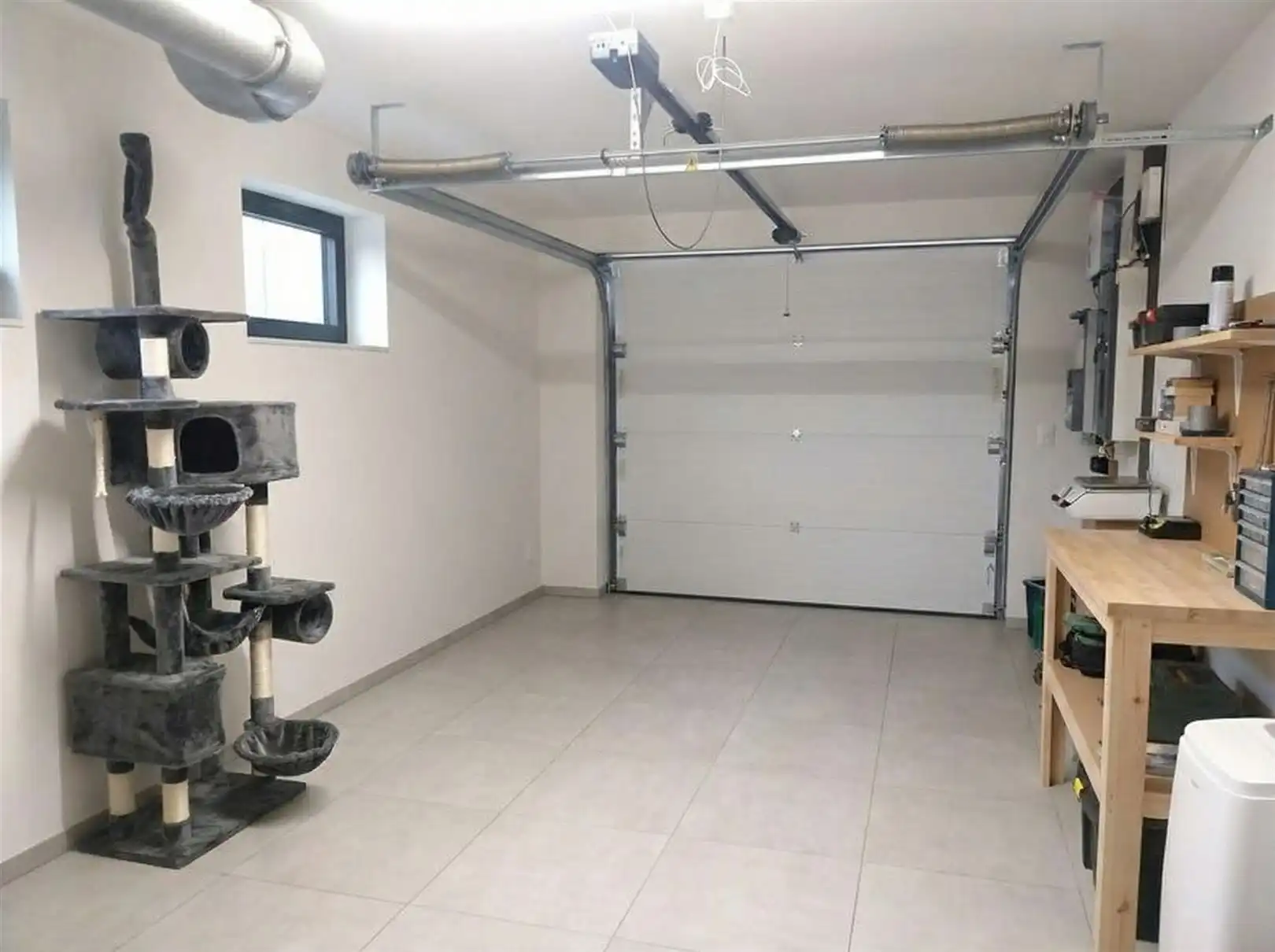 TE HUUR: Vrijstaande woning met 3 slaapkamers te Pelt! foto 18