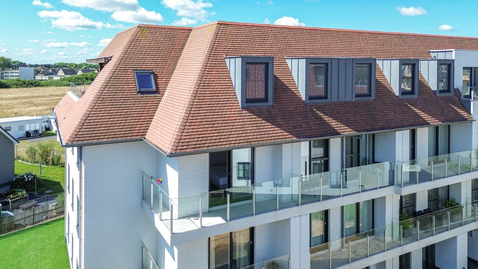 Modern 2-slaapkamerappartement met terras nabij duinen en strand, De Haan foto 29