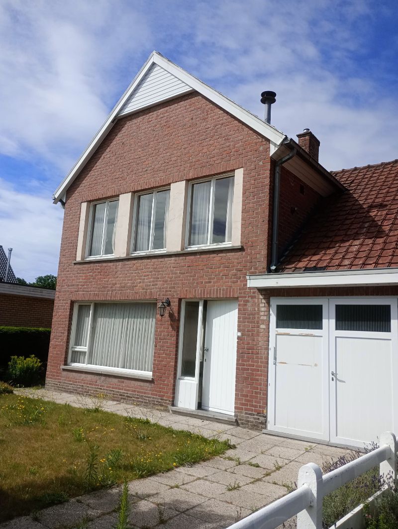 Te renoveren woning op Toplocatie foto 2