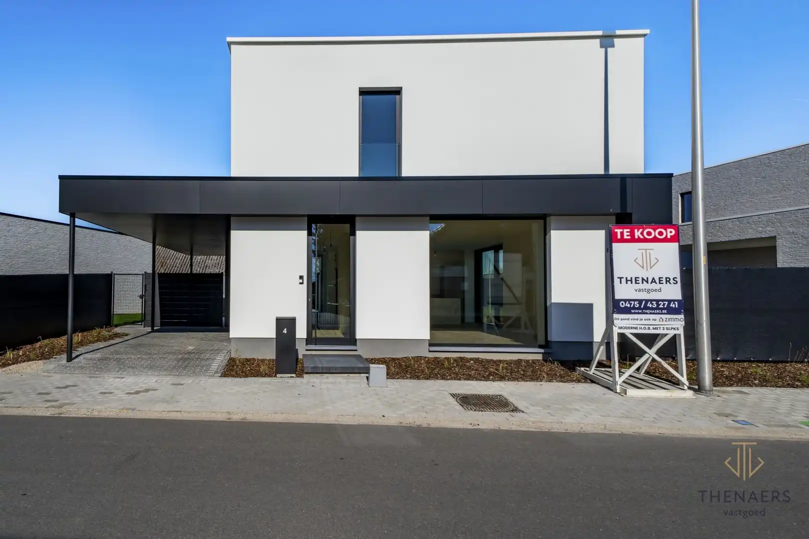 Strakke en luxueus gerenoveerde open bebouwing met hoogwaardige afwerking en EPC A in Wilderen. foto {{pictureIndex}}