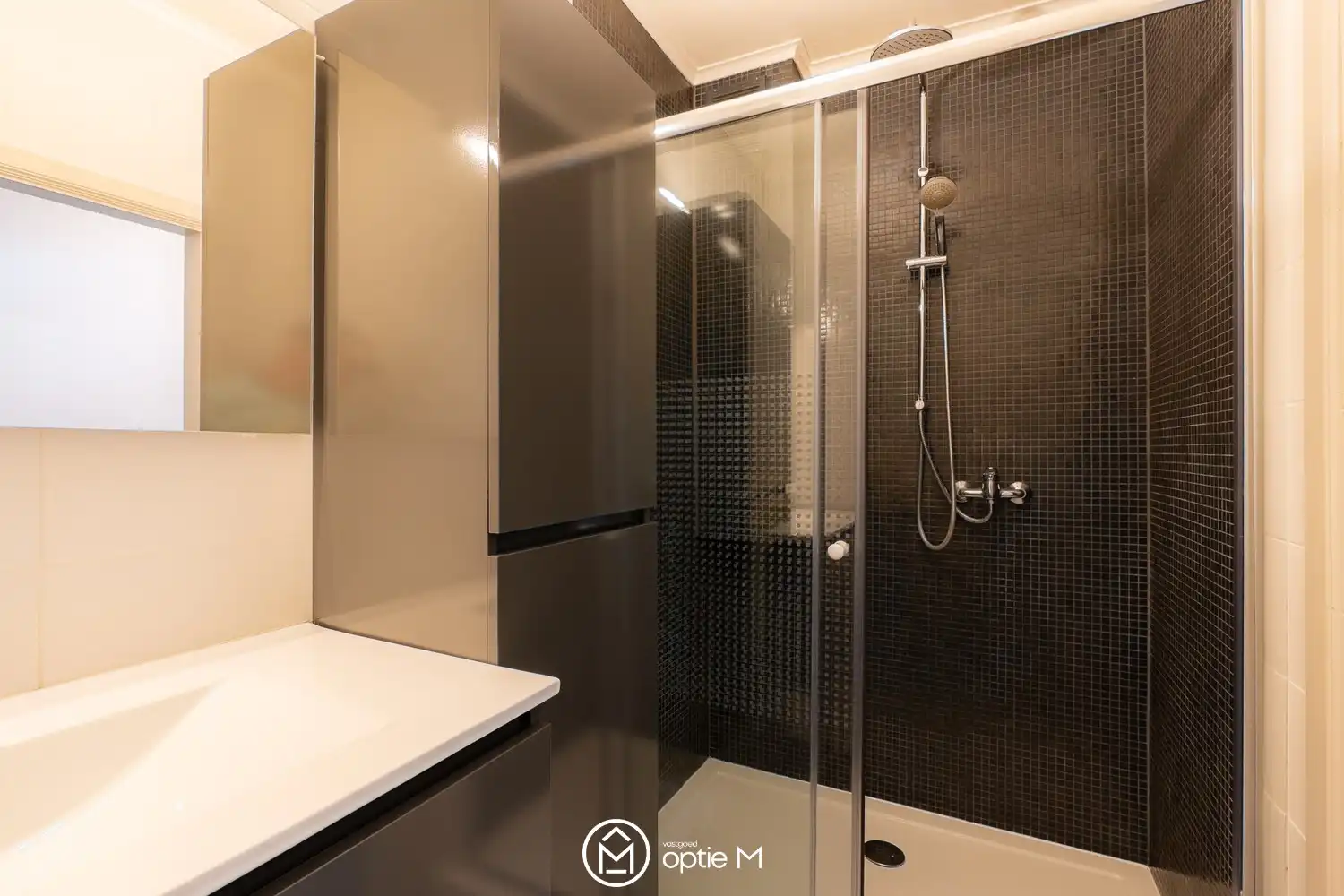 Instapklaar appartement te koop op goede locatie in Hasselt foto 10