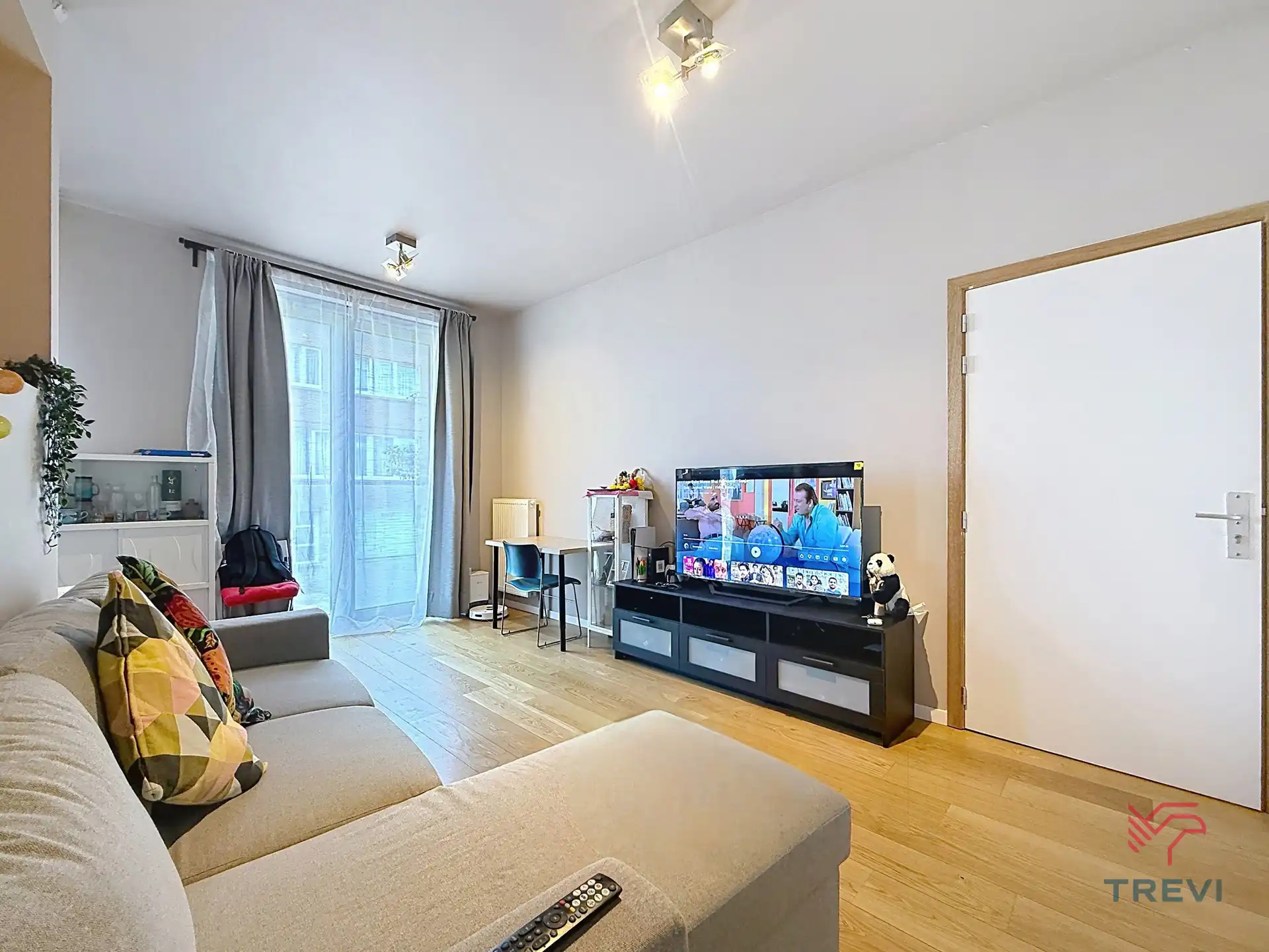 Vlakbij NAVO studio van ± 40m² foto 2