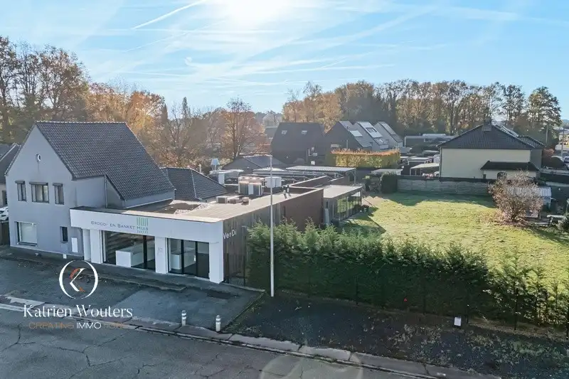 Gebouw voor gemengd gebruik met veel potentieel foto 40