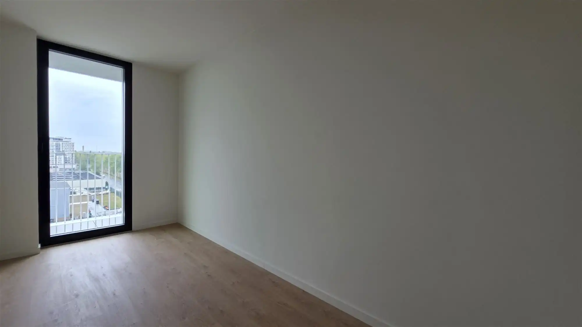 Nieuwbouw 4 slaapkamerappartement foto 3