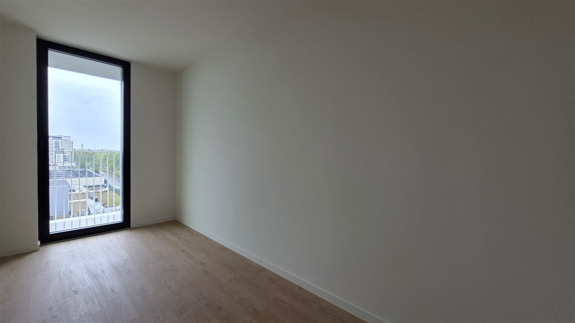 Nieuwbouw 4 slaapkamerappartement foto 3