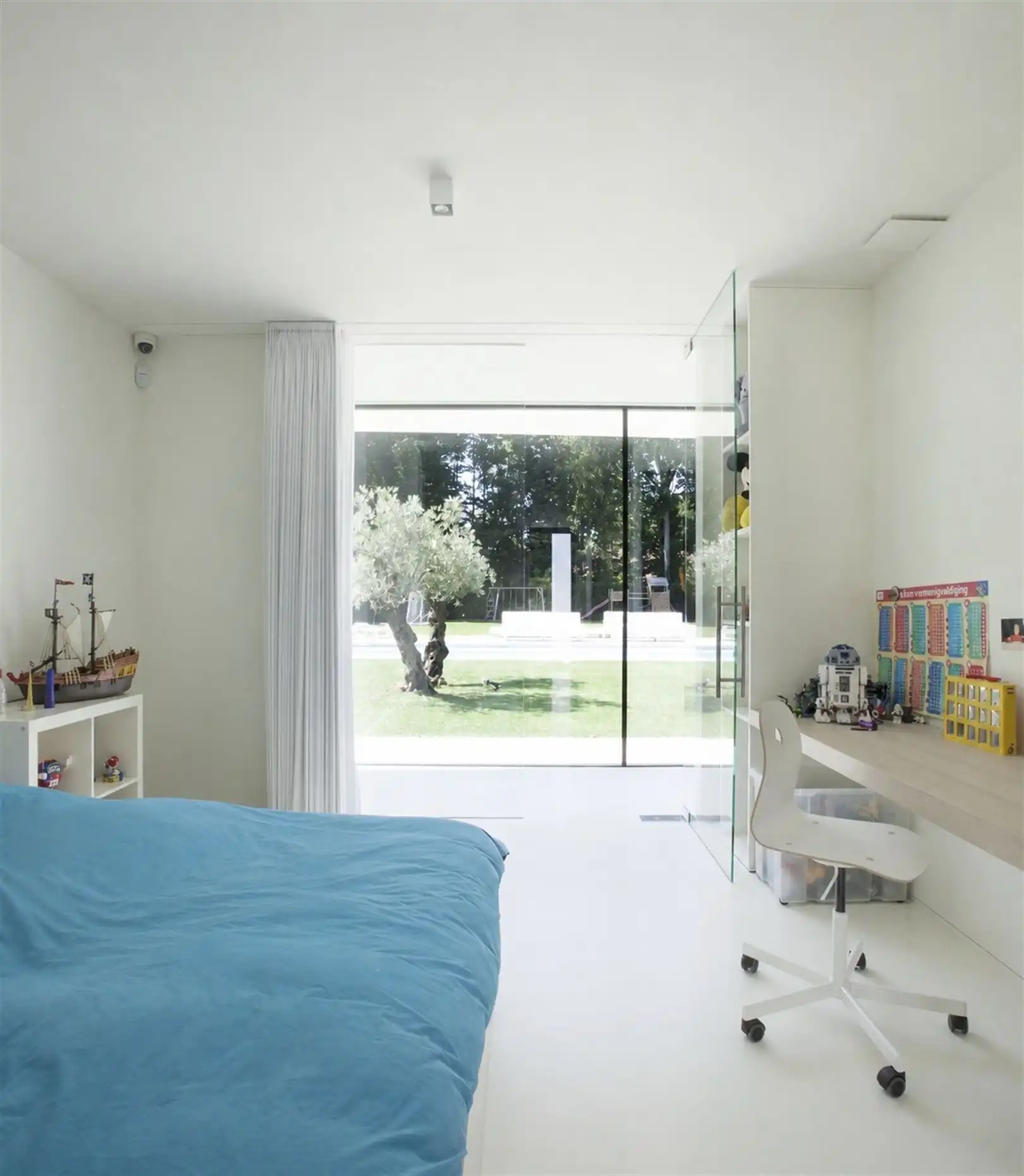 Exclusieve laagbouwvilla in residentiële buurt foto 20