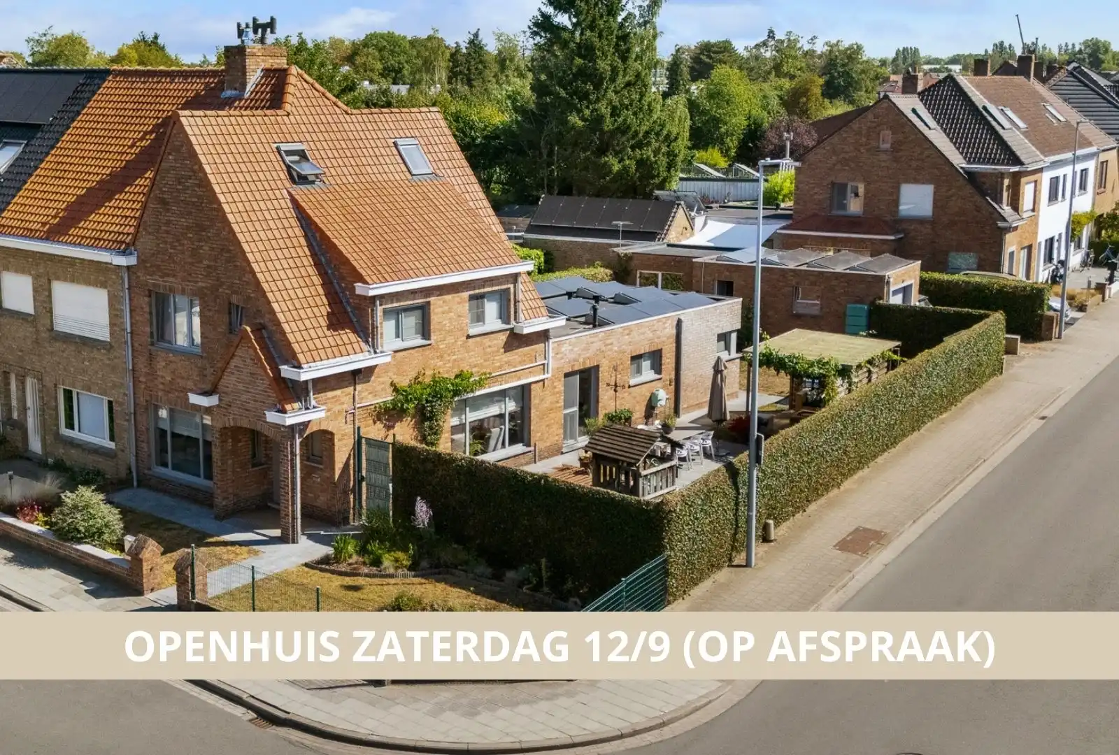 Karaktervolle gezinswoning met tuin en garage foto 2
