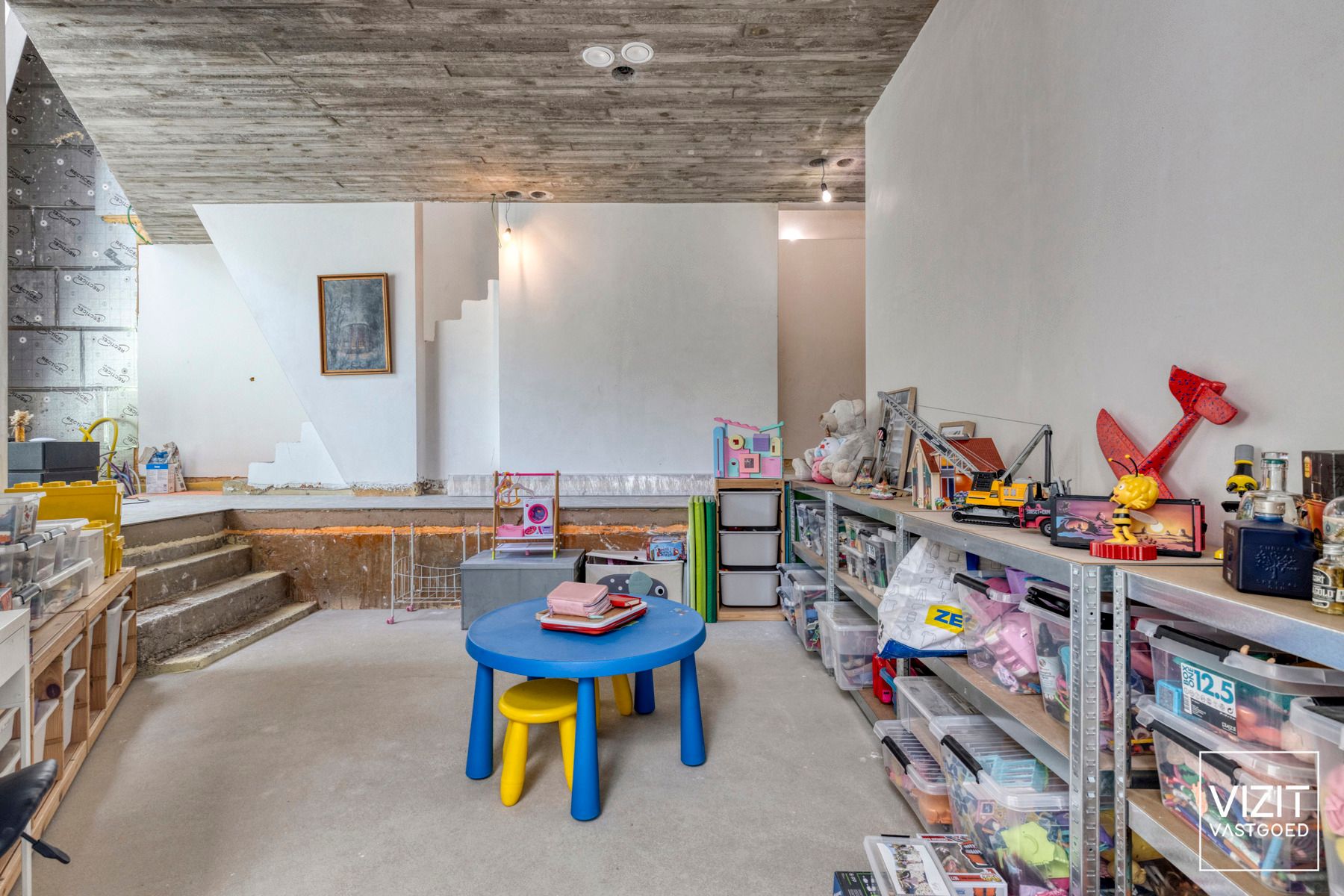 Unieke karaktervolle architectenwoning foto 11