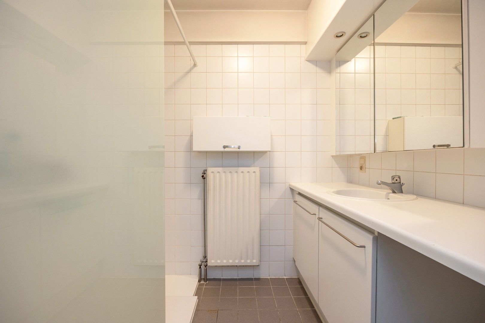 APPARTEMENT + STAANPLAATS foto 7