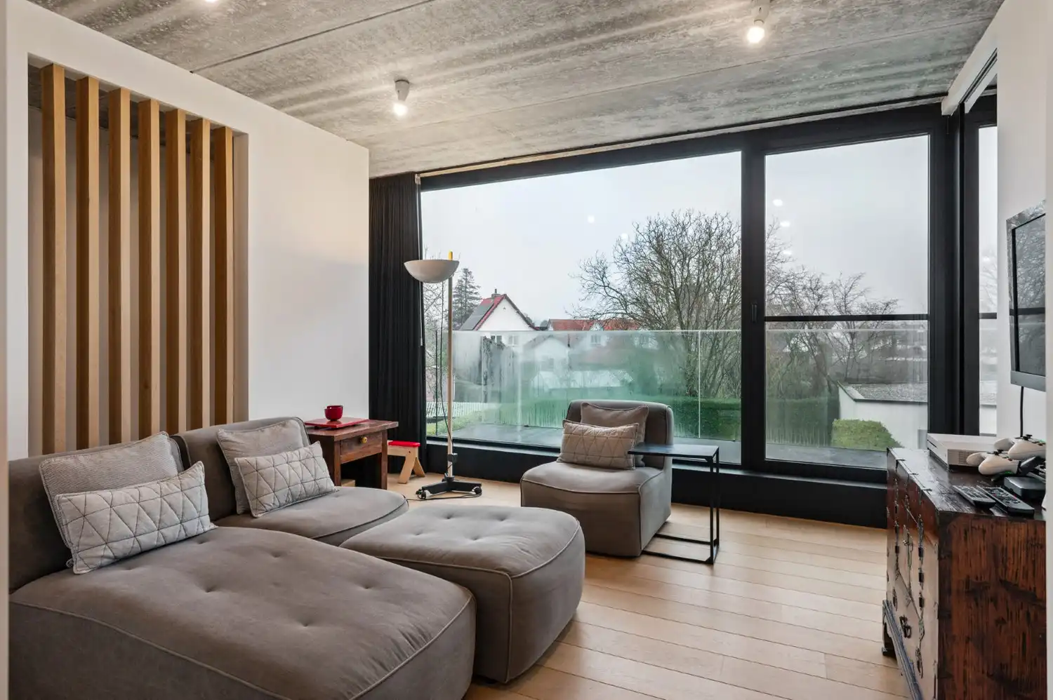 RECENTE HANDELSWONING OP COMMERCIELE LIGGING! foto 20