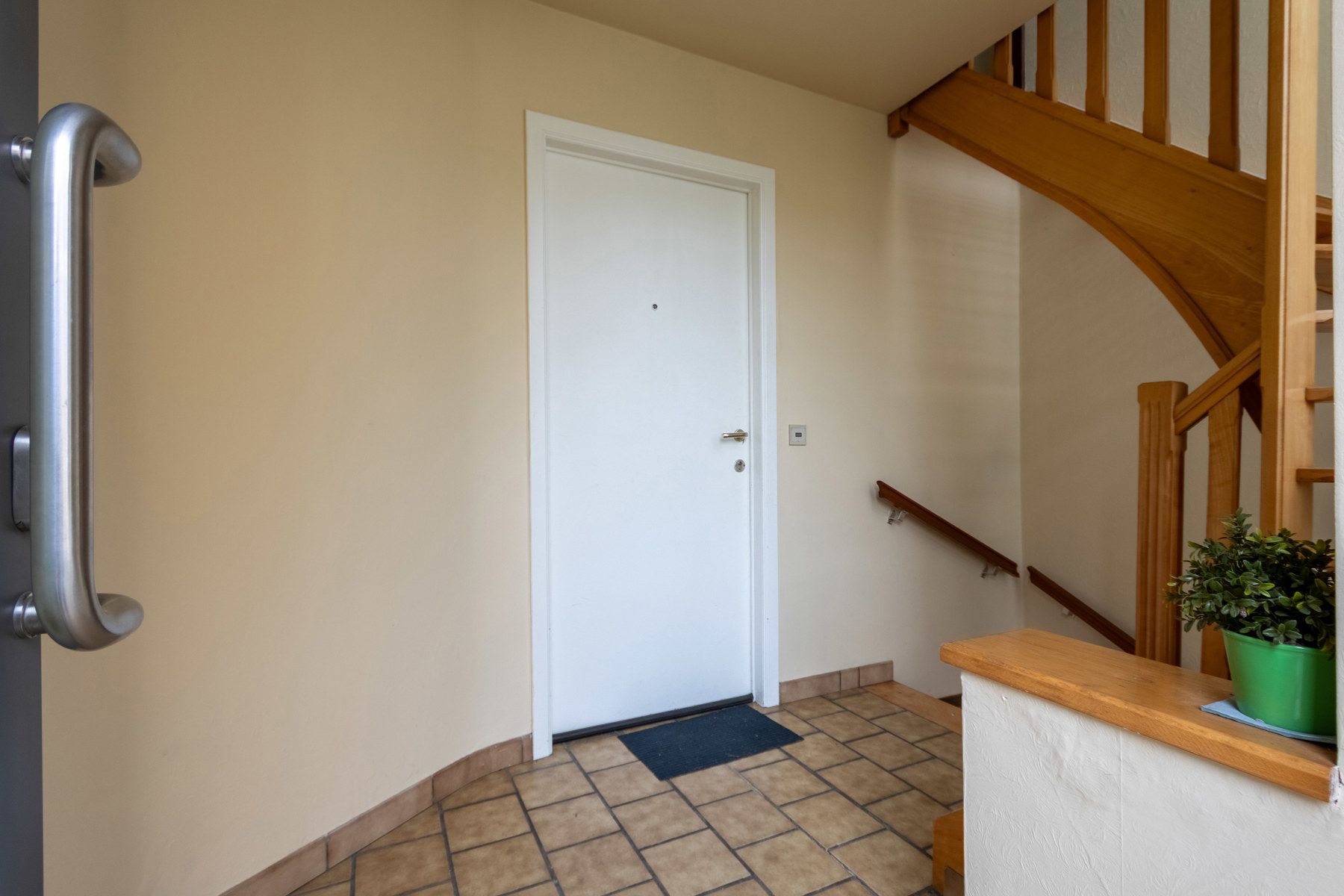 Gunstig gelegen woning ingedeeld in 2 appartementen foto 5