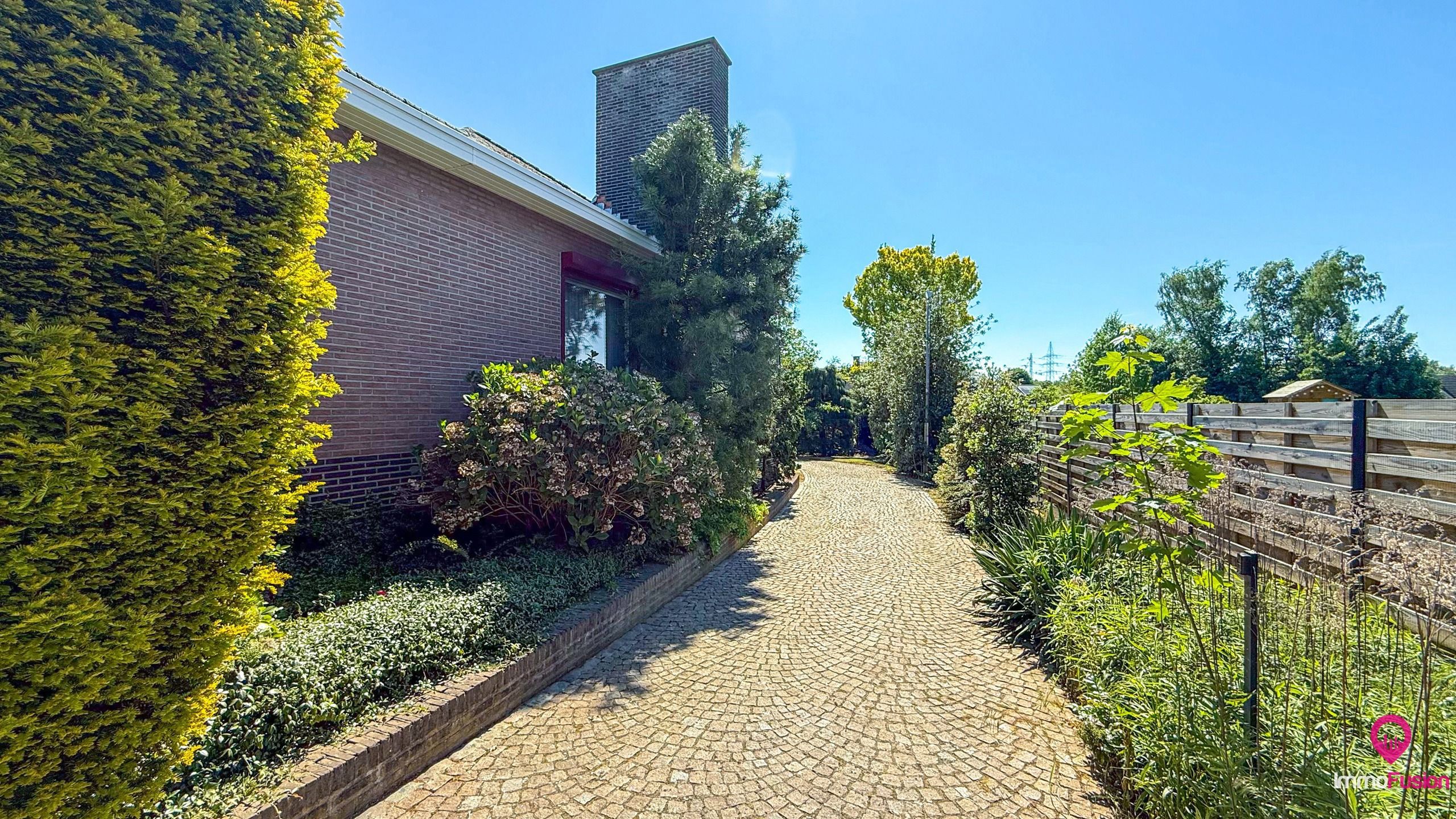 Mooie, volledig onderkelderde bungalow met 3 slaapkamers!  foto 30