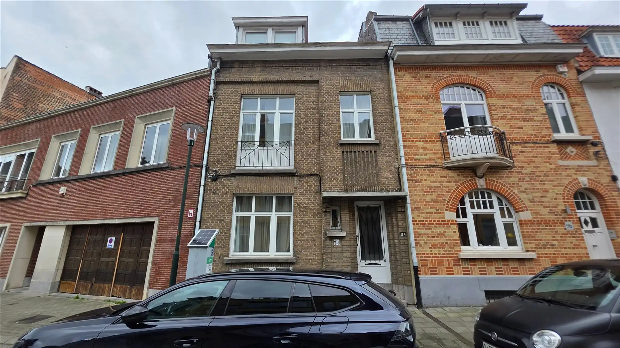 Appartement met grot terras foto 14