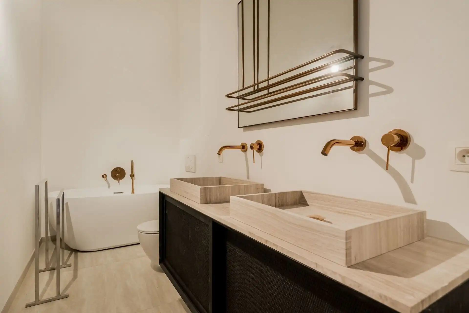 VERBORGEN PAREL MET KARAKTER,RUIMTE EN 4 SLPKS. (NIEUWBOUW) foto 18