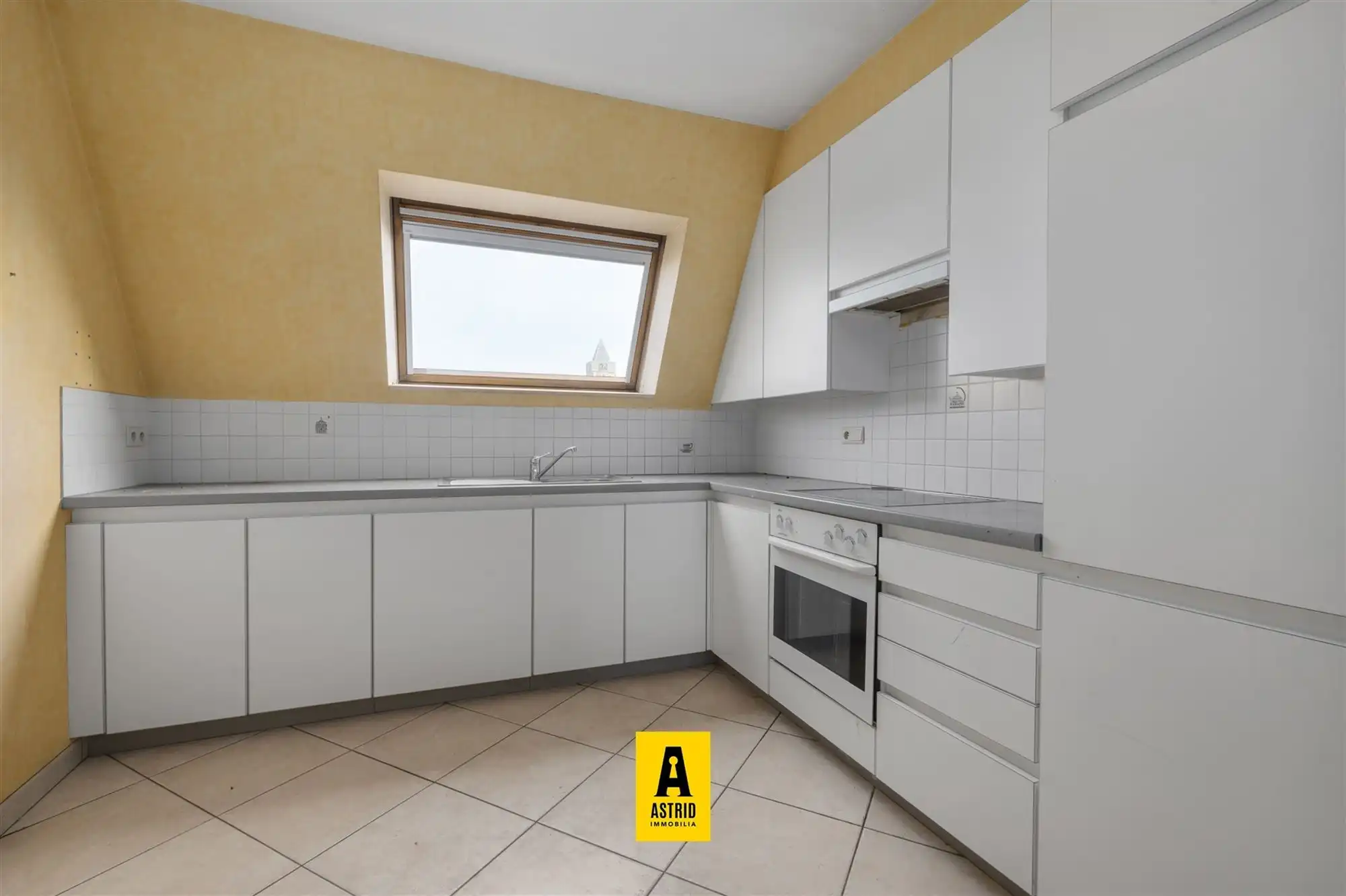 Ruim & zonnig 3-slpk-appartement met terras te Bredene! foto 10