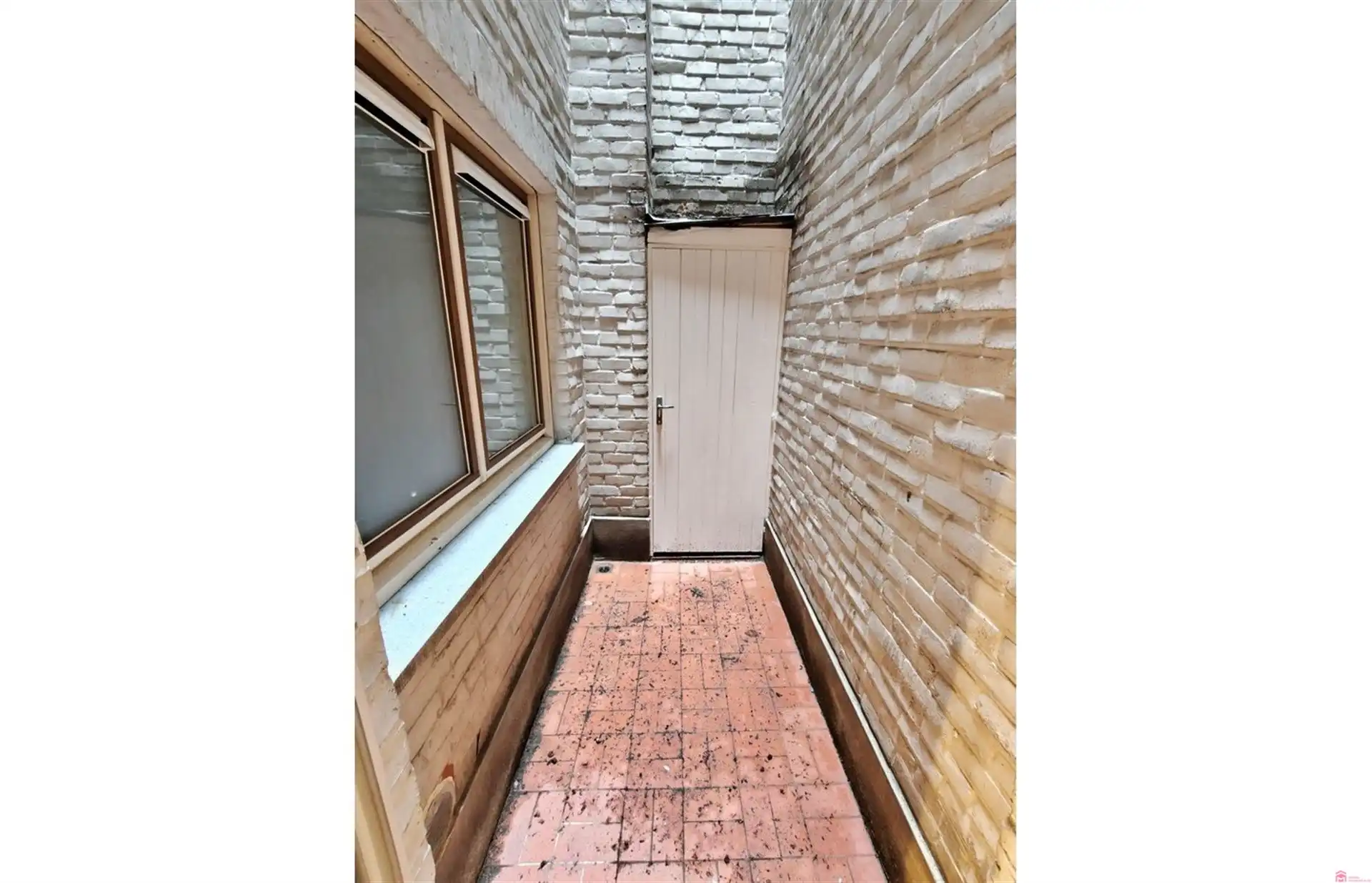 Instapklaar gelijkvloers appartement in hartje Kortrijk foto 9