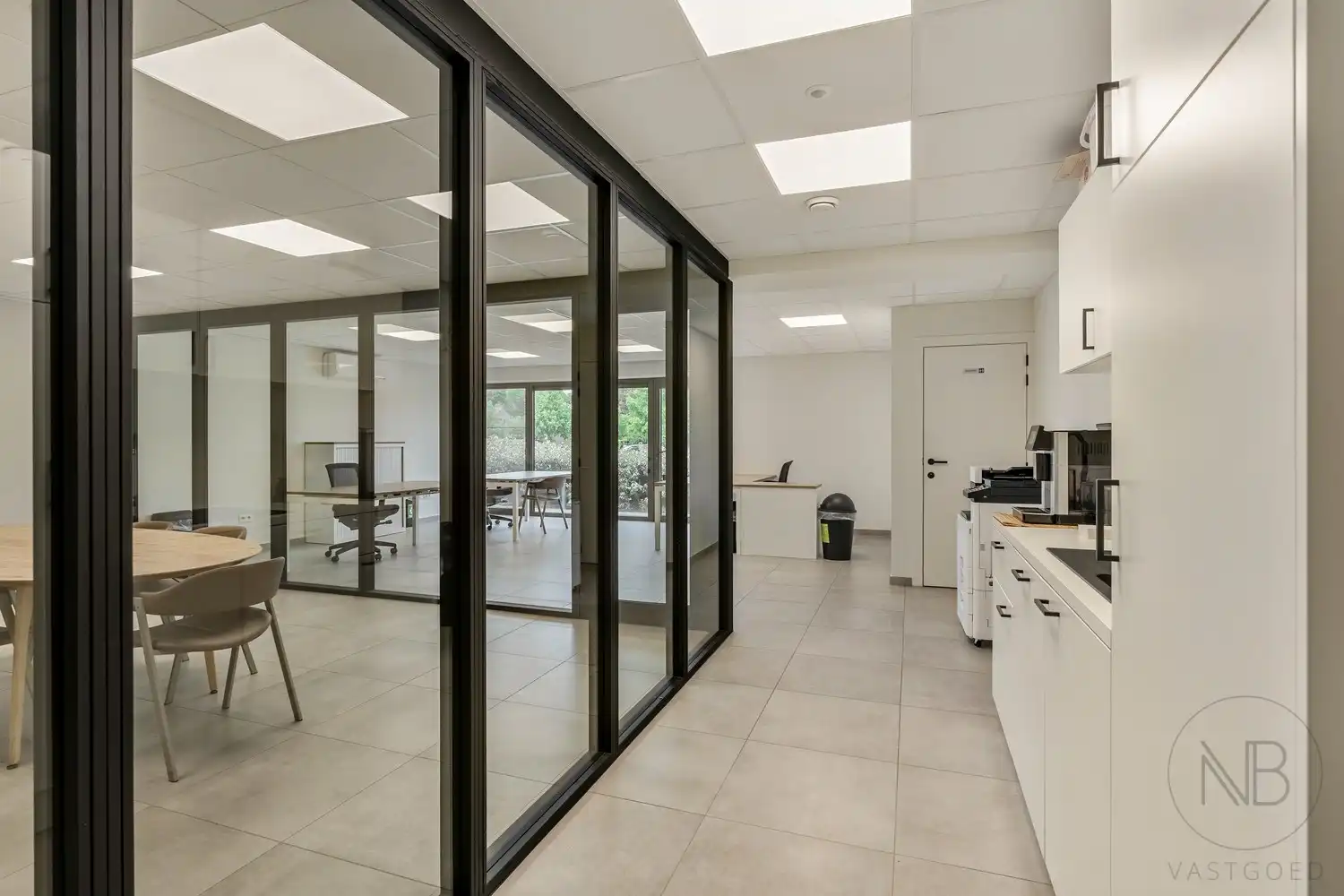 Instapklare kantoorruimte van ca. 73 m² op strategische locatie in Genk-Zuid foto 8