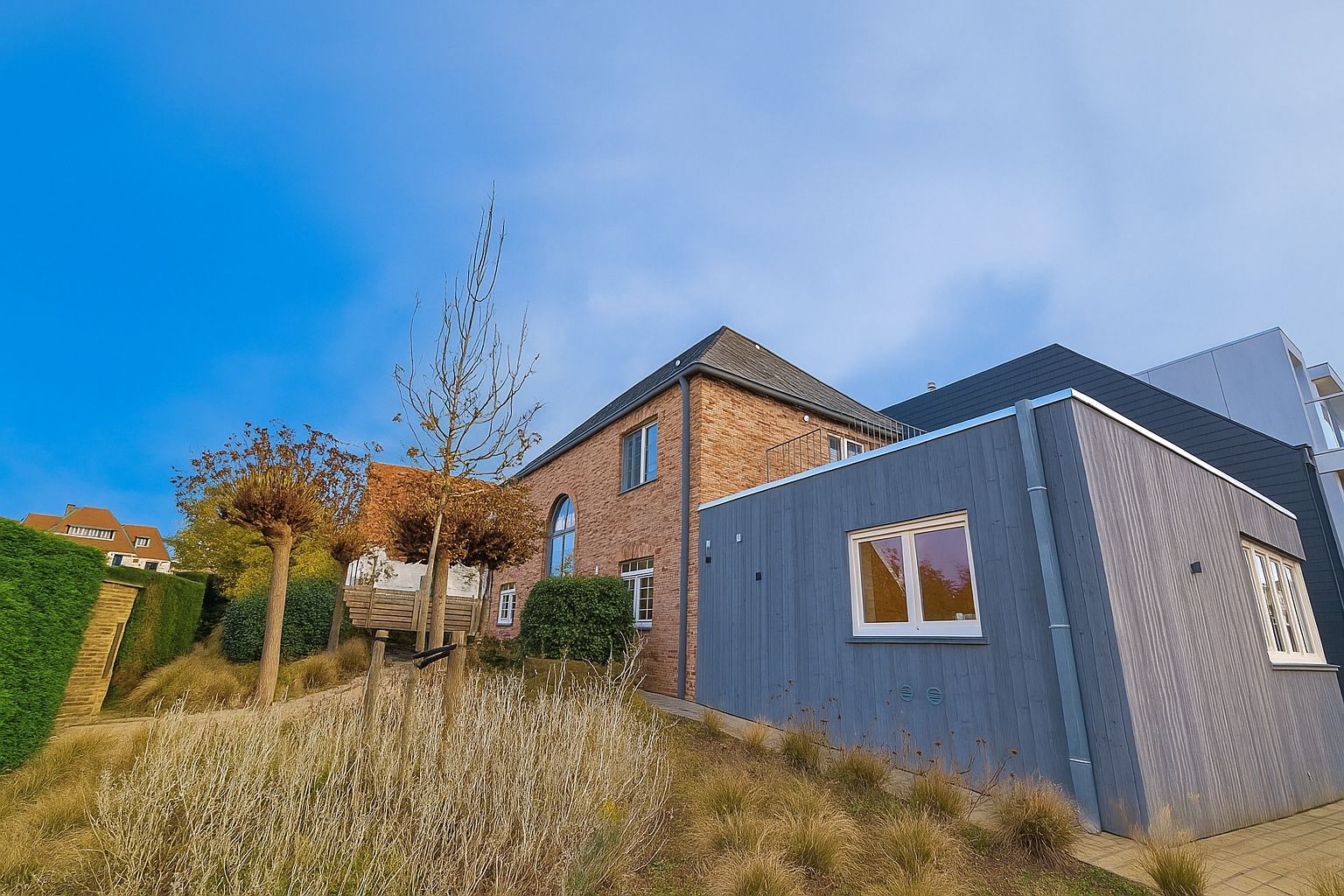 Stijlvolle villa op wandelafstand van de zee foto {{pictureIndex}}