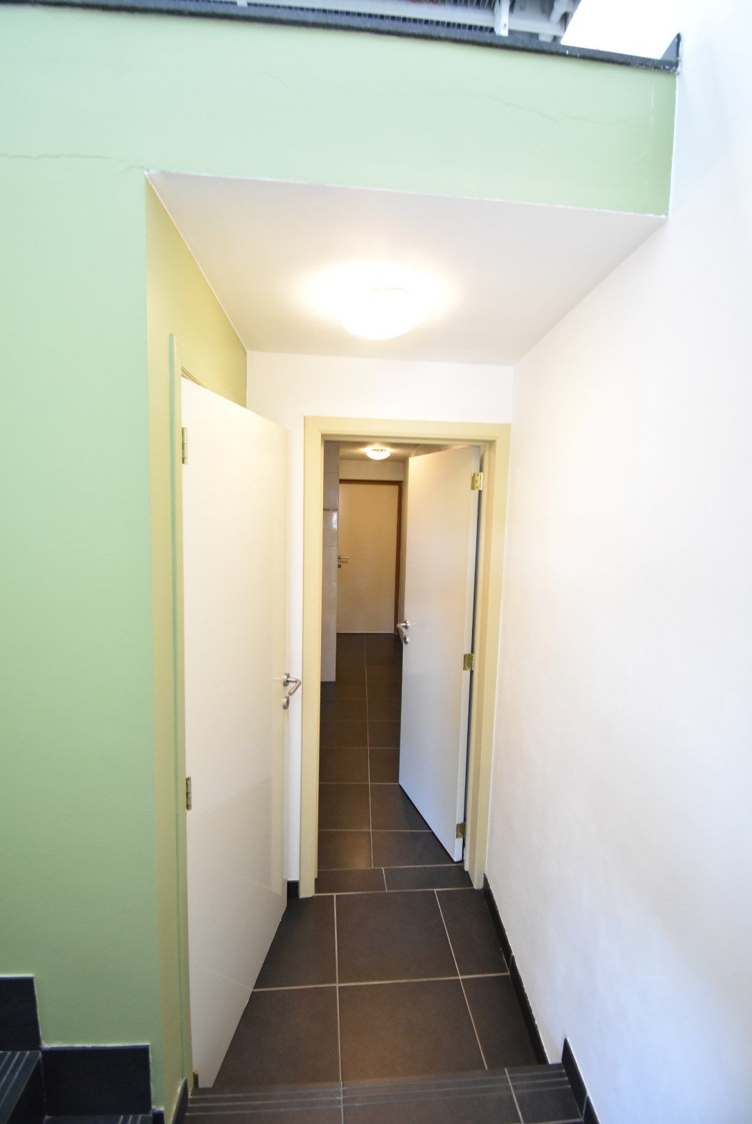 Duplex-appartement met 1 slaapkamer met unieke architectuur in hartje Beverst foto 15