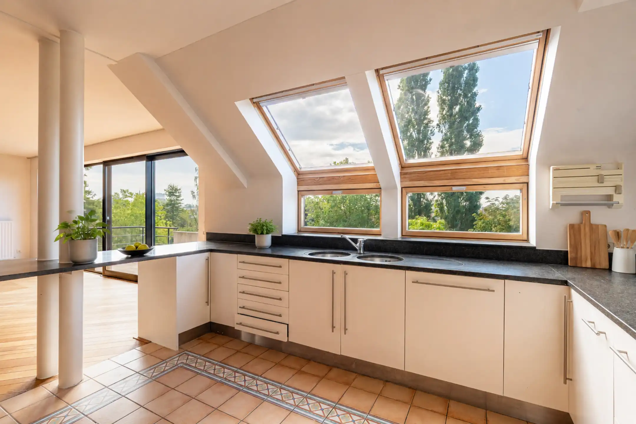 Riant appartement van 196 m² met prachtig zuidterras foto 6