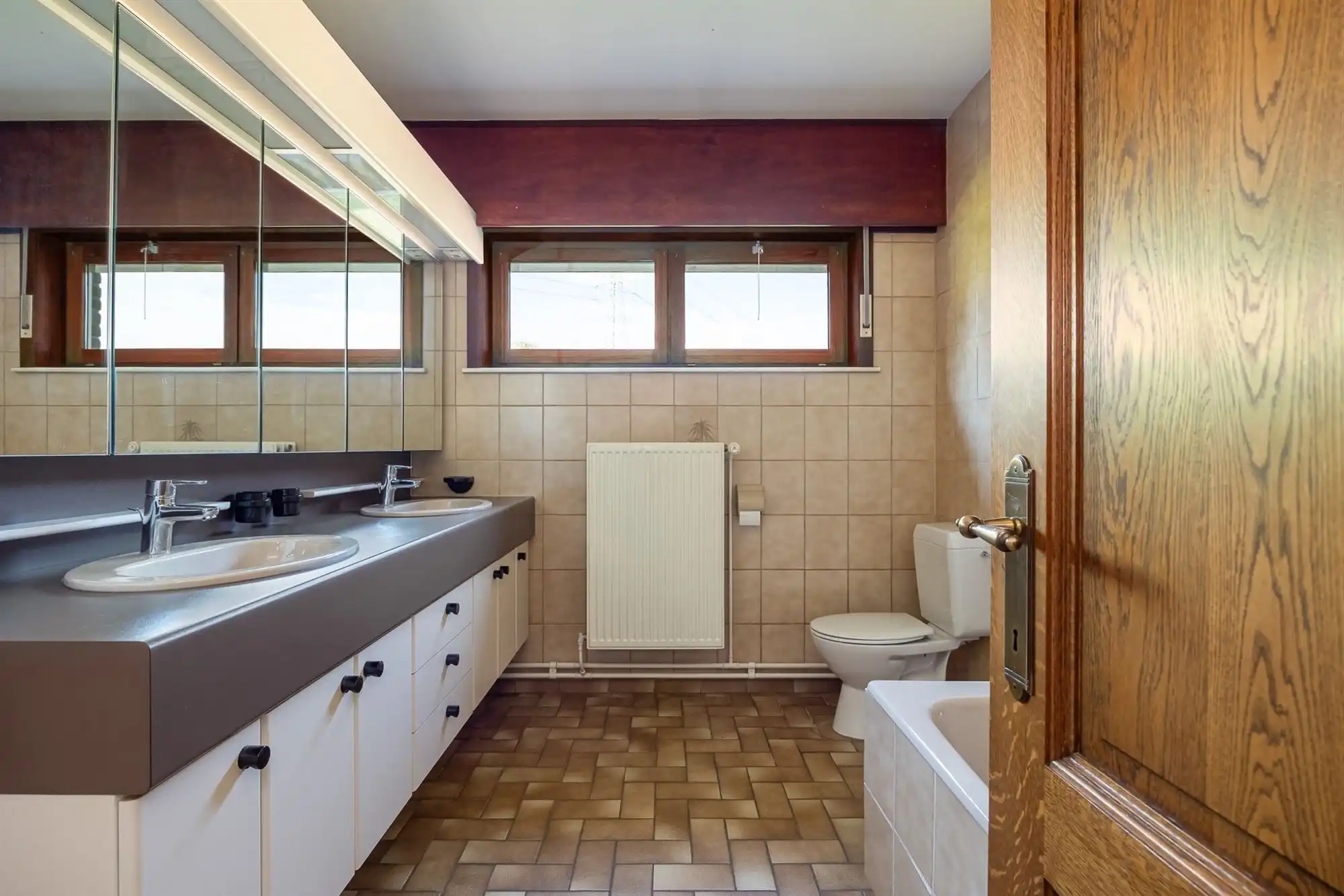 Bungalow op perceel van ca 1824m² in het groen foto 18