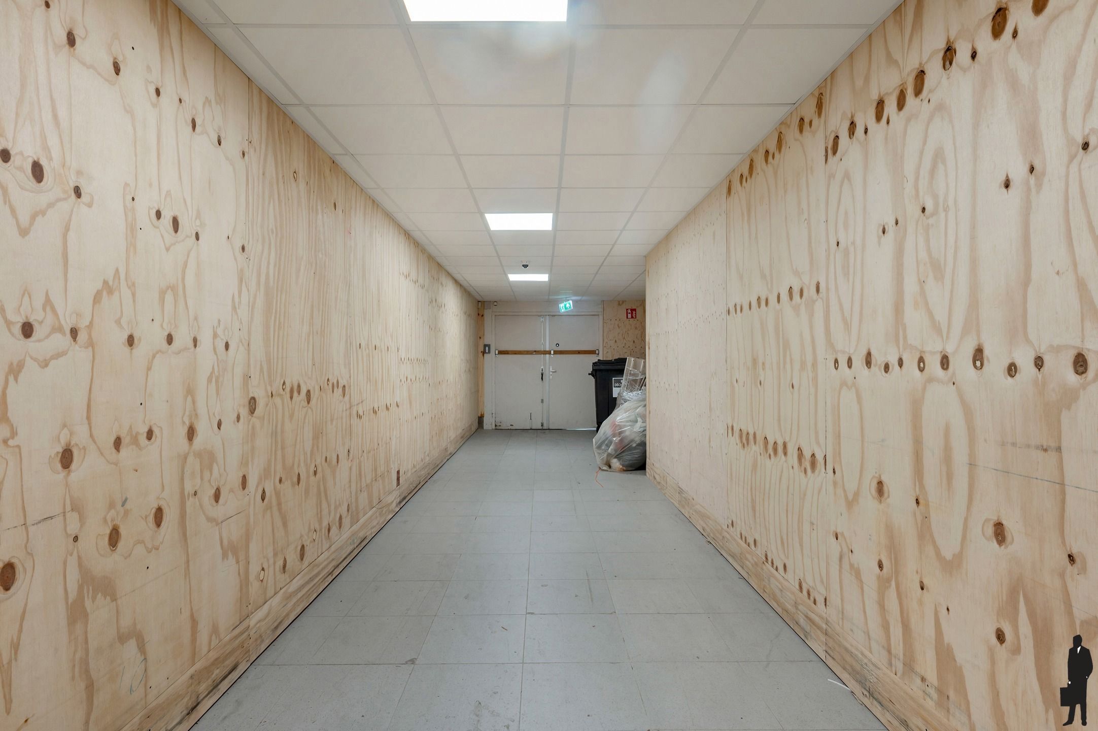 Commercieel gelijkvloers met magazijn – verhuurd aan Kruidvat (Deurne) foto 14