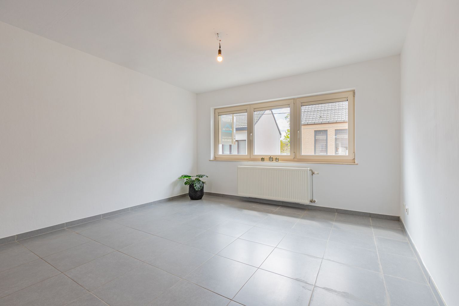 Gerenoveerd appartement met terras van 17m² en 2 slaapkamers foto 10