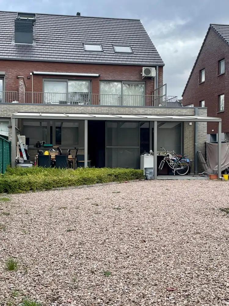 Prachtig en ruim gelijkvloers appartement met 2 slaapkamers, privé-tuin en autostaanplaats dicht bij het centrum van Maasmechelen. foto 13