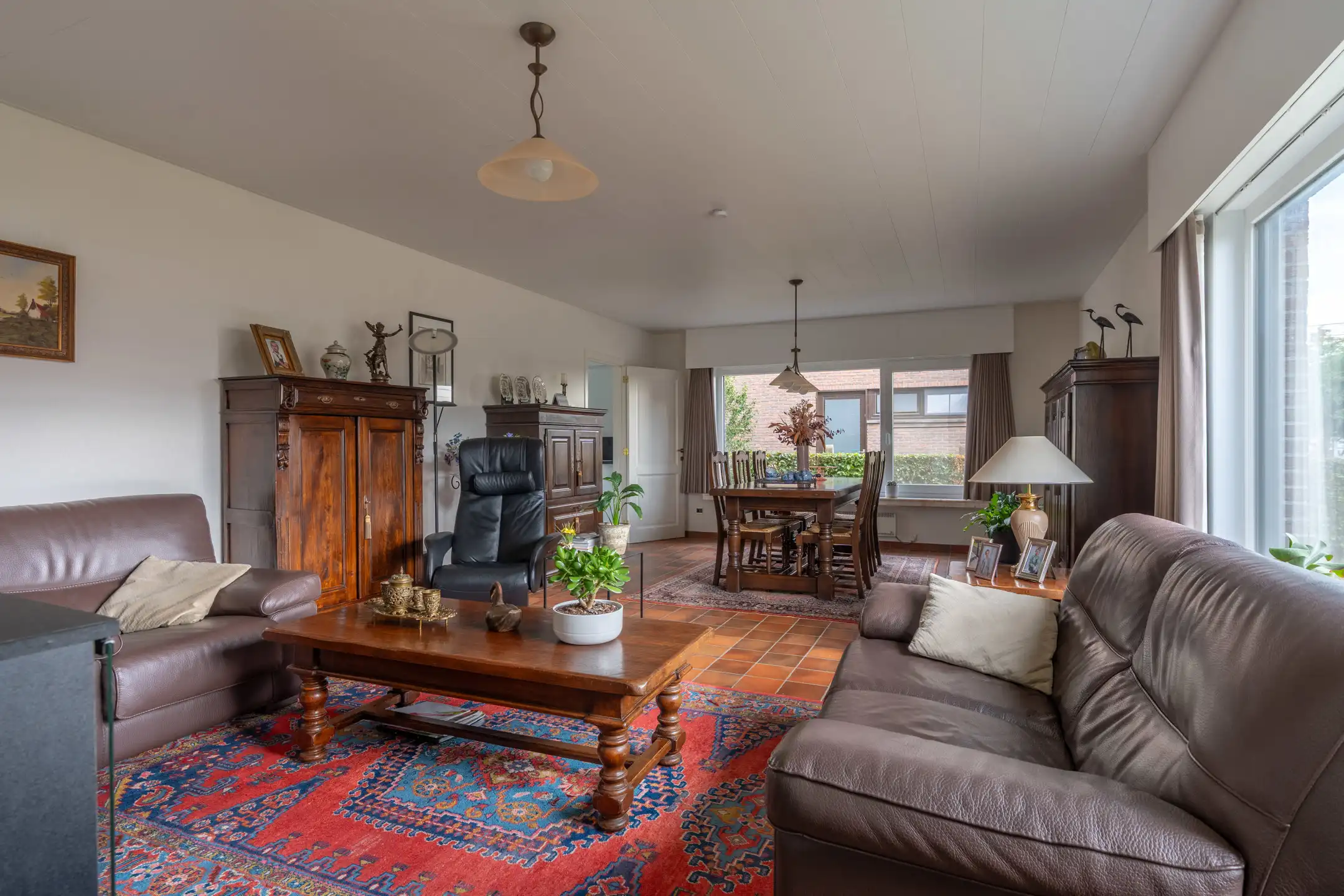 Gunstig gel. instapklare woning op mooi perceel van 1.000 m² foto 5