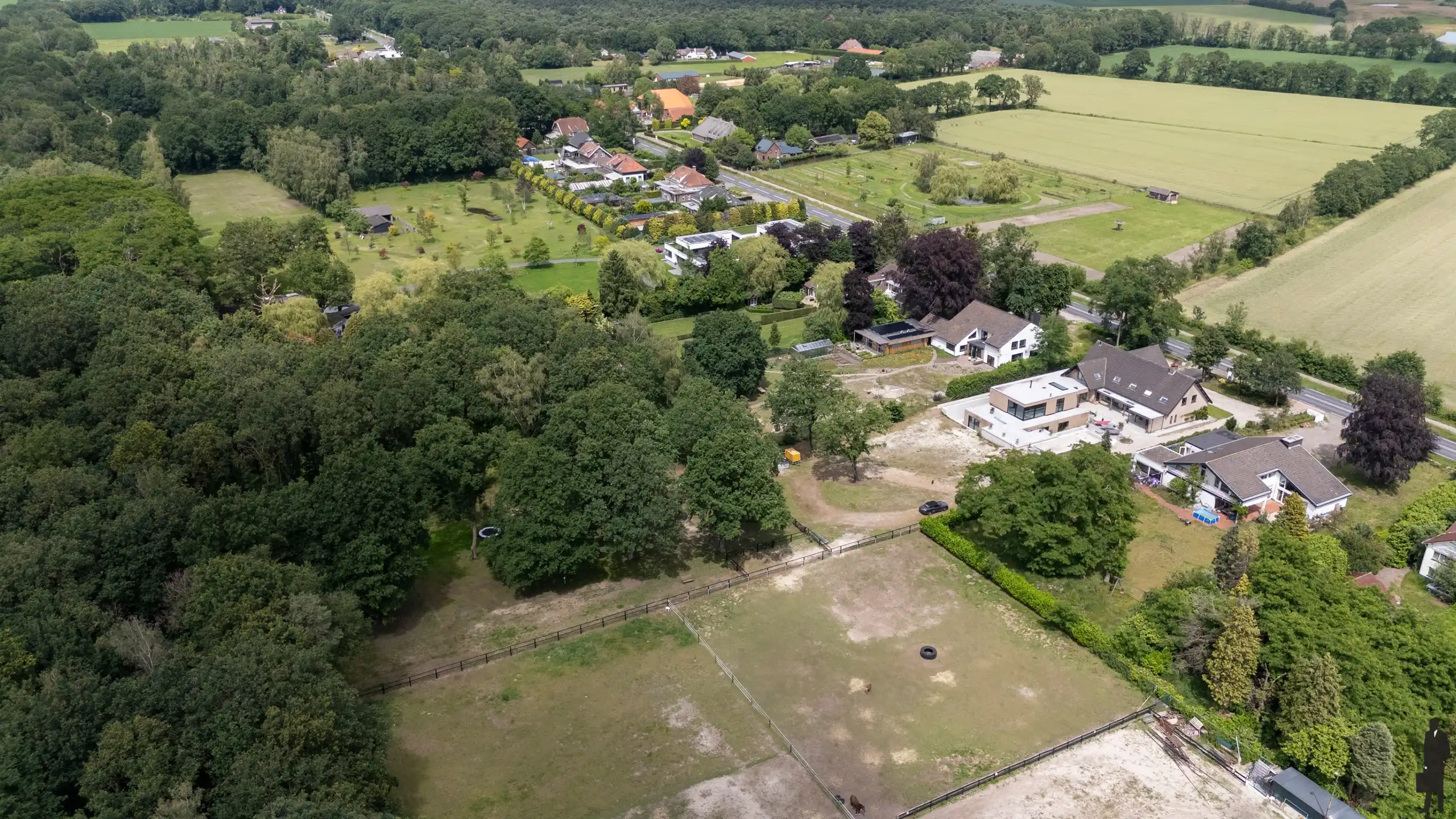 Exclusieve woning met meer dan 1.000 m² potentieel op een perceel van circa 5.800 m²! foto 46