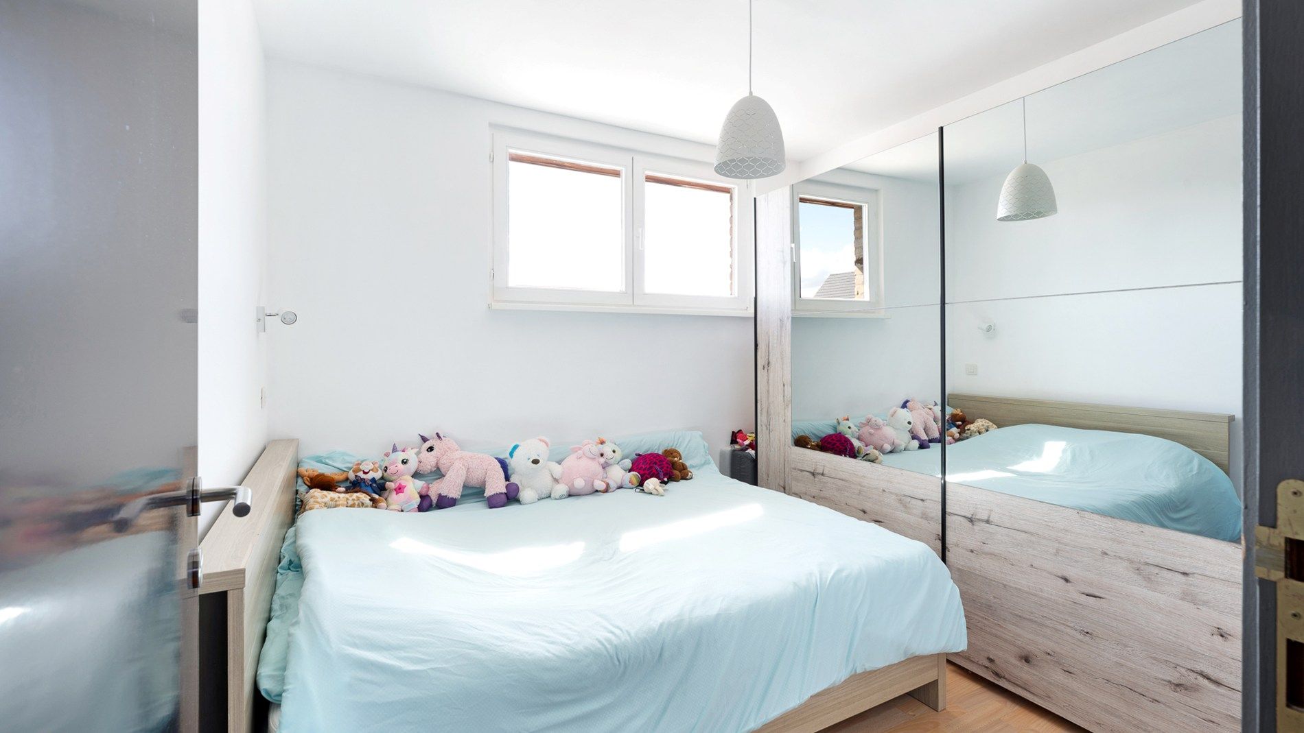 Zeer ruime villa op rustige ligging foto 25