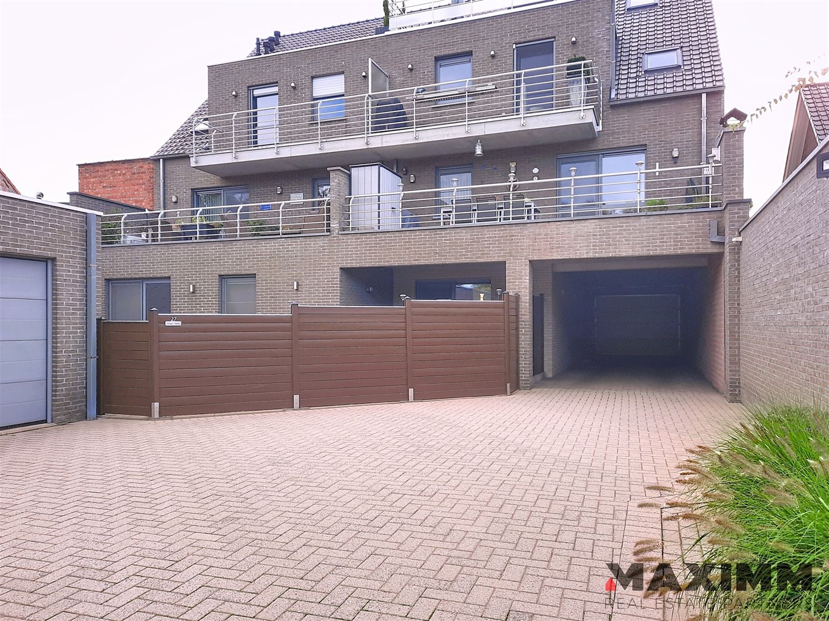 duplex woonst, 110m², terras voor- en achterzijde, garagebox en berging. foto 23