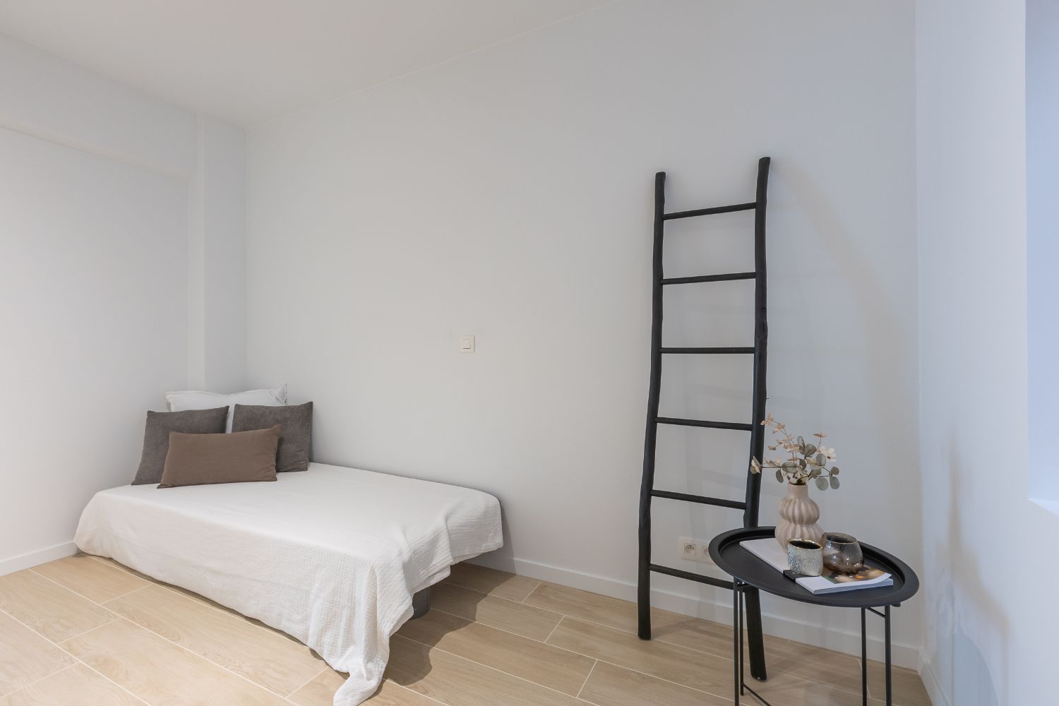 Gerenoveerd 2 slaapkamer appartement foto 16