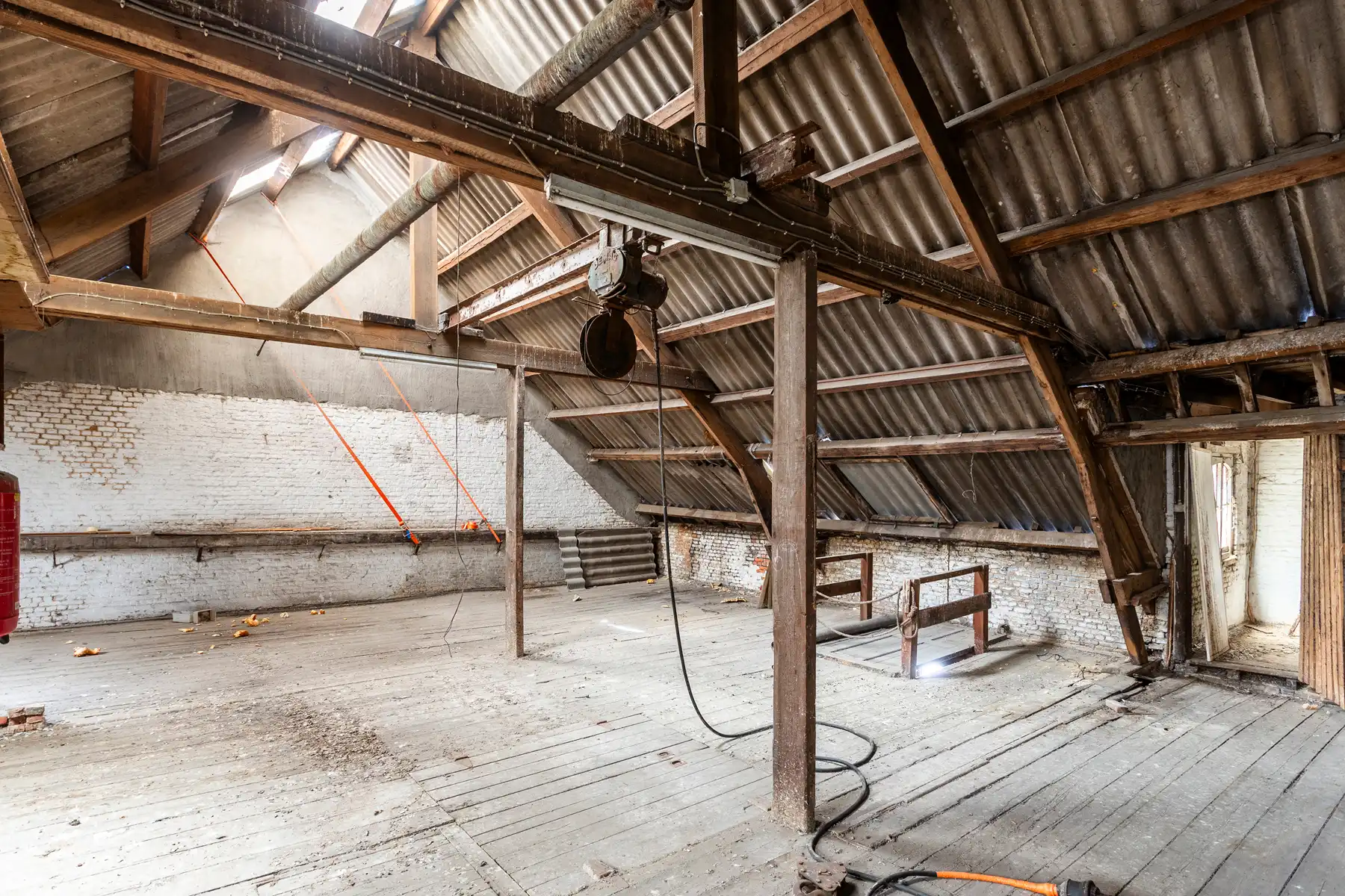 Te renoveren dubbele herenwoning met magazijn op 't Zuid foto 14
